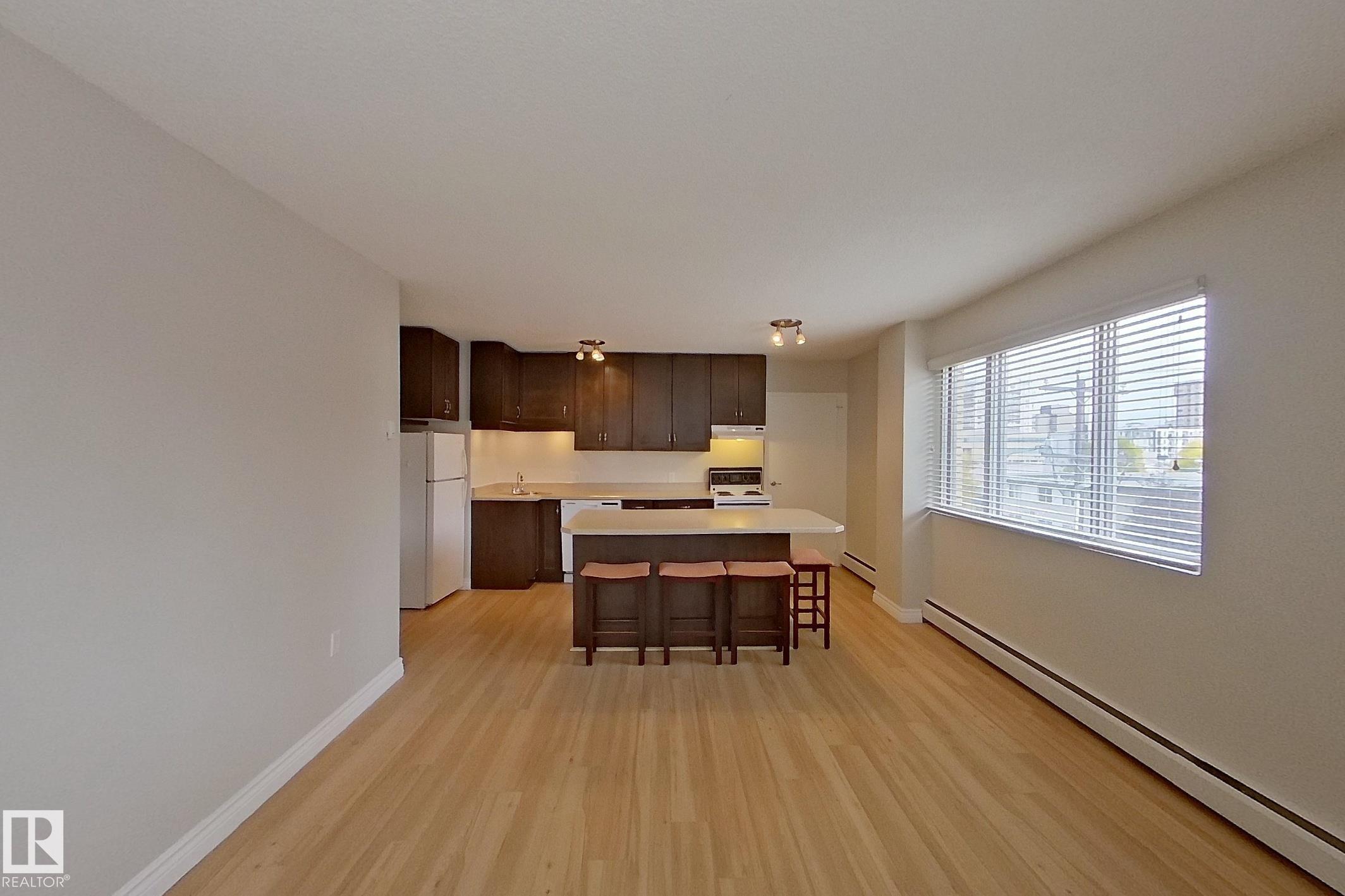 Photo 10 at 404 - 10021 116 Street NW, Wîhkwêntôwin, Edmonton