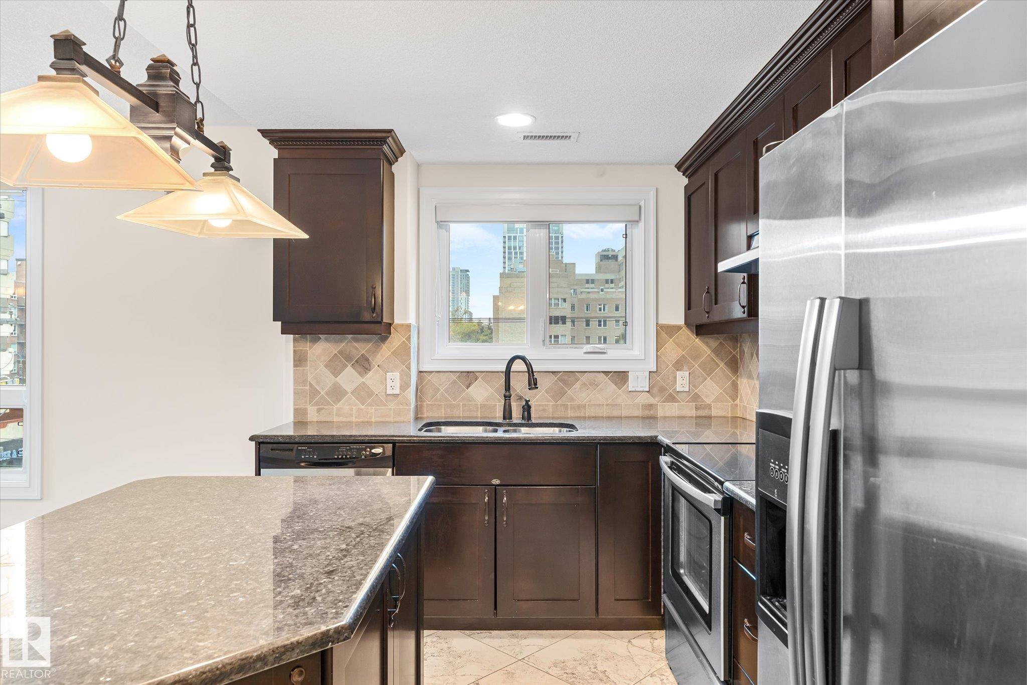 Photo 17 at 304 - 10142 111 Street NW, Wîhkwêntôwin, Edmonton