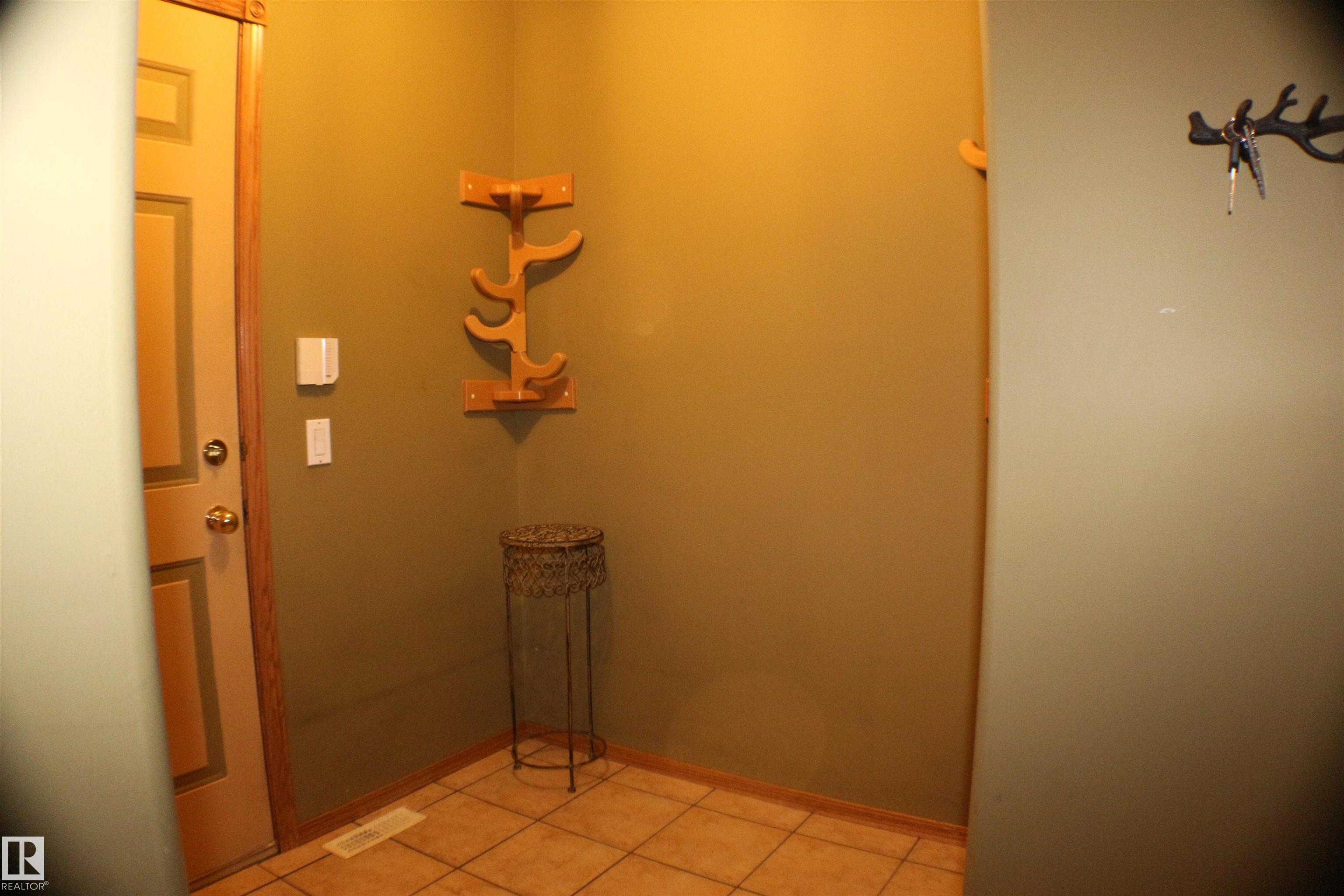 Photo 11 at 11 Escada Close, Erin Ridge, St. Albert