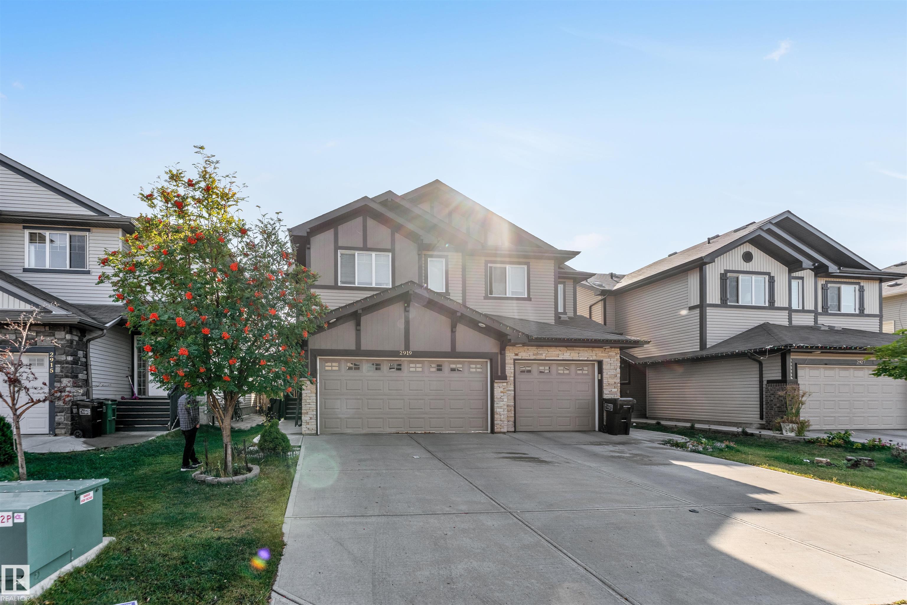 2919 16 Avenue NW, Laurel, Edmonton 