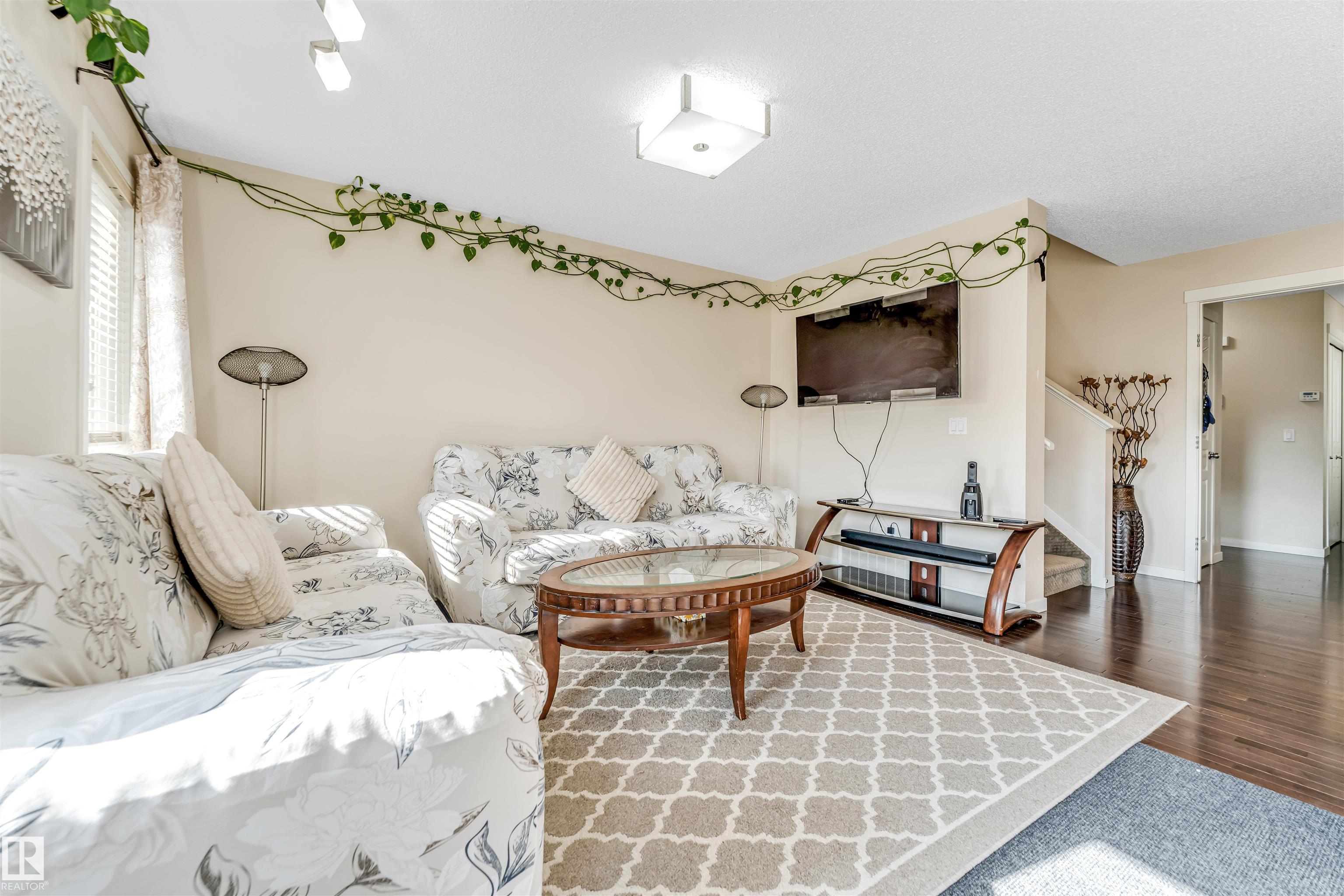Photo 8 at 2919 16 Avenue NW, Laurel, Edmonton