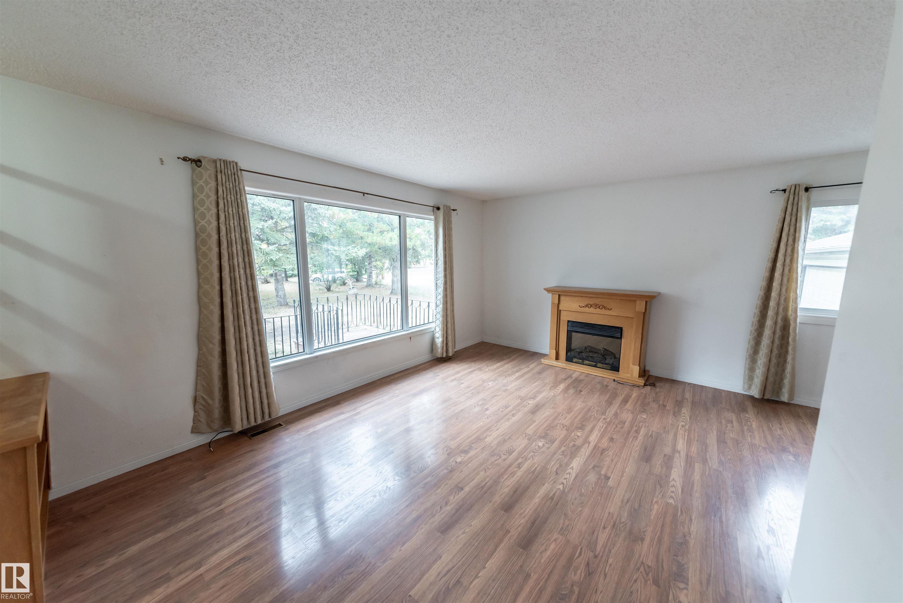 Photo 11 at 30 - 53111 Rge Road 22, West Hill Acres, Rural Parkland County