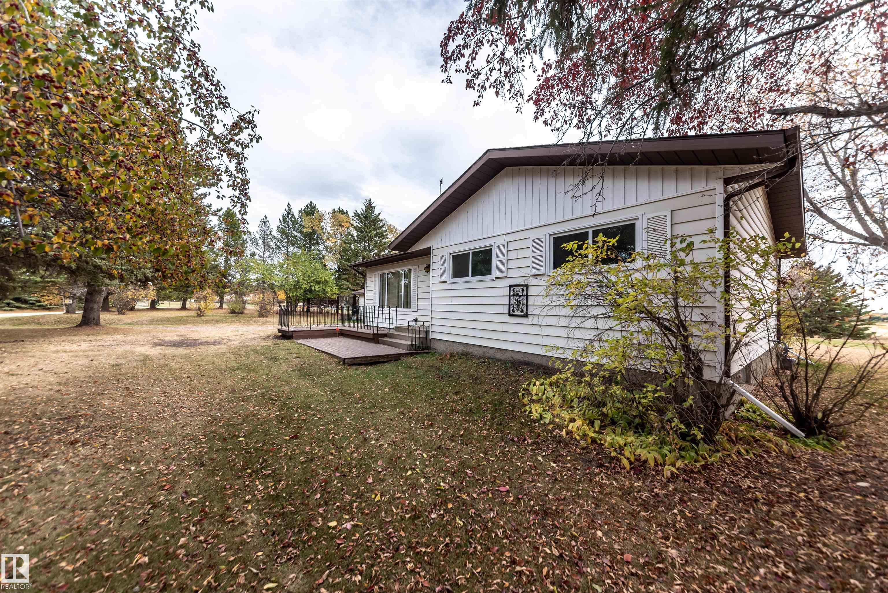 Photo 4 at 30 - 53111 Rge Road 22, West Hill Acres, Rural Parkland County