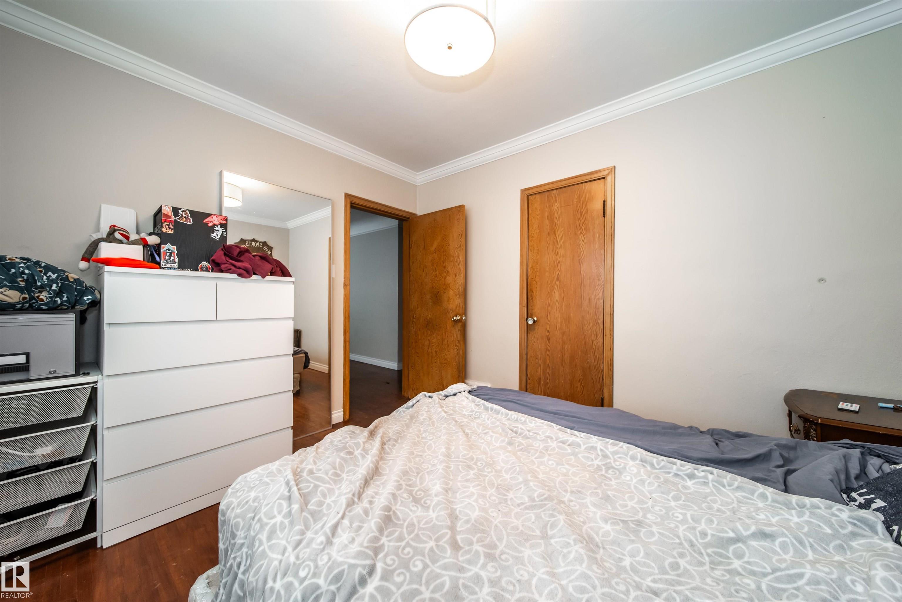 Photo 12 at 7910 75 Street NW, King Edward Park, Edmonton