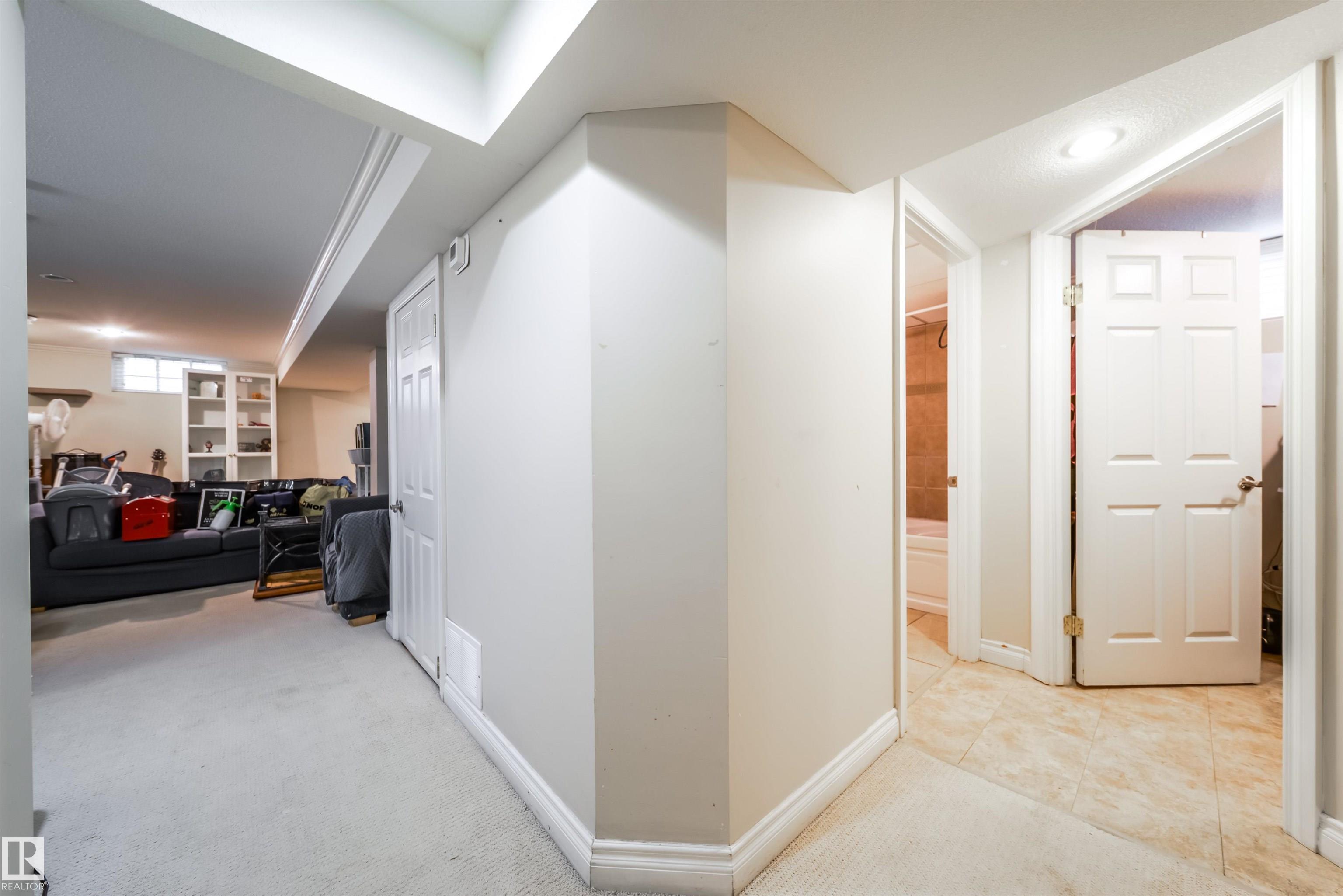 Photo 28 at 7910 75 Street NW, King Edward Park, Edmonton