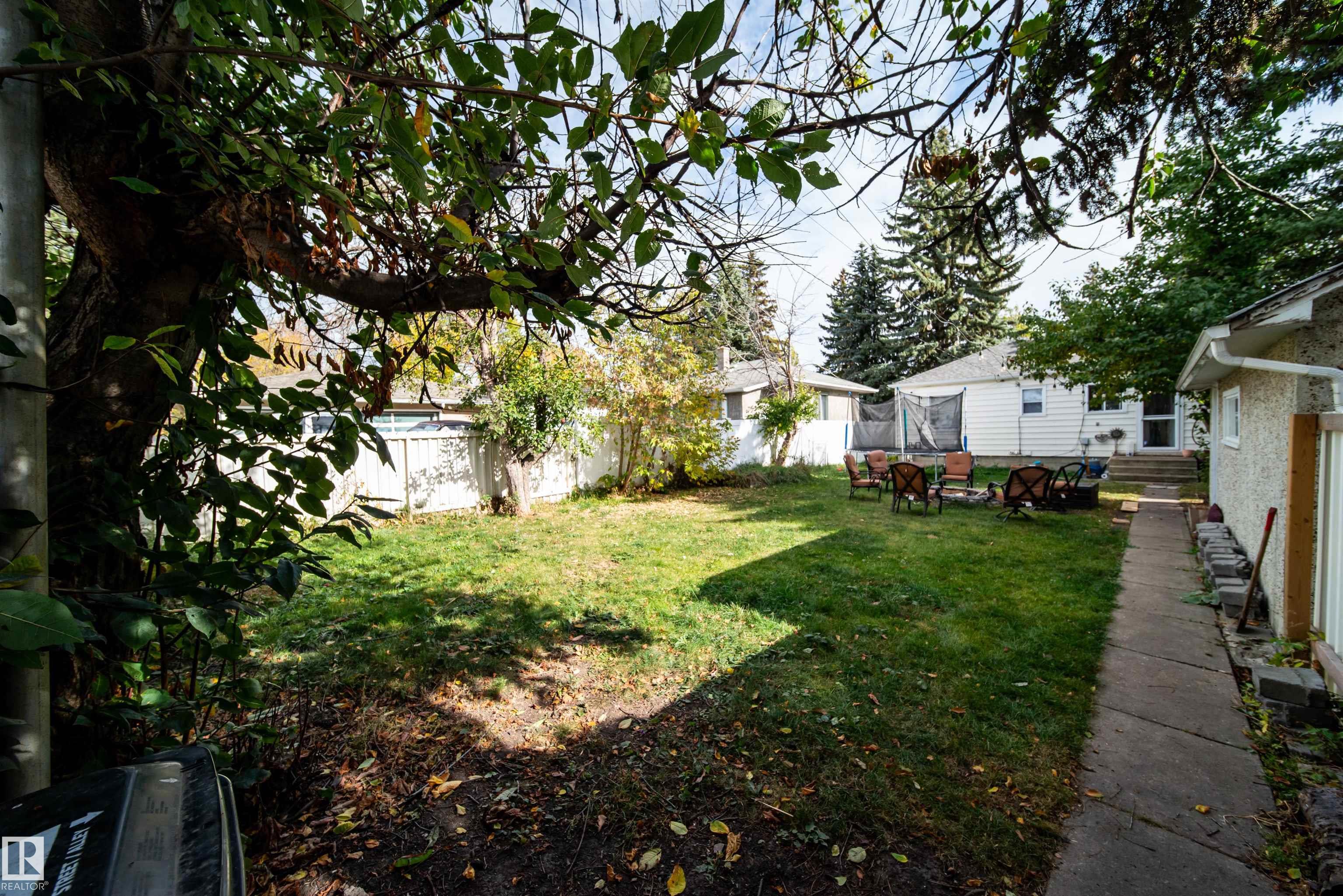 Photo 35 at 7910 75 Street NW, King Edward Park, Edmonton