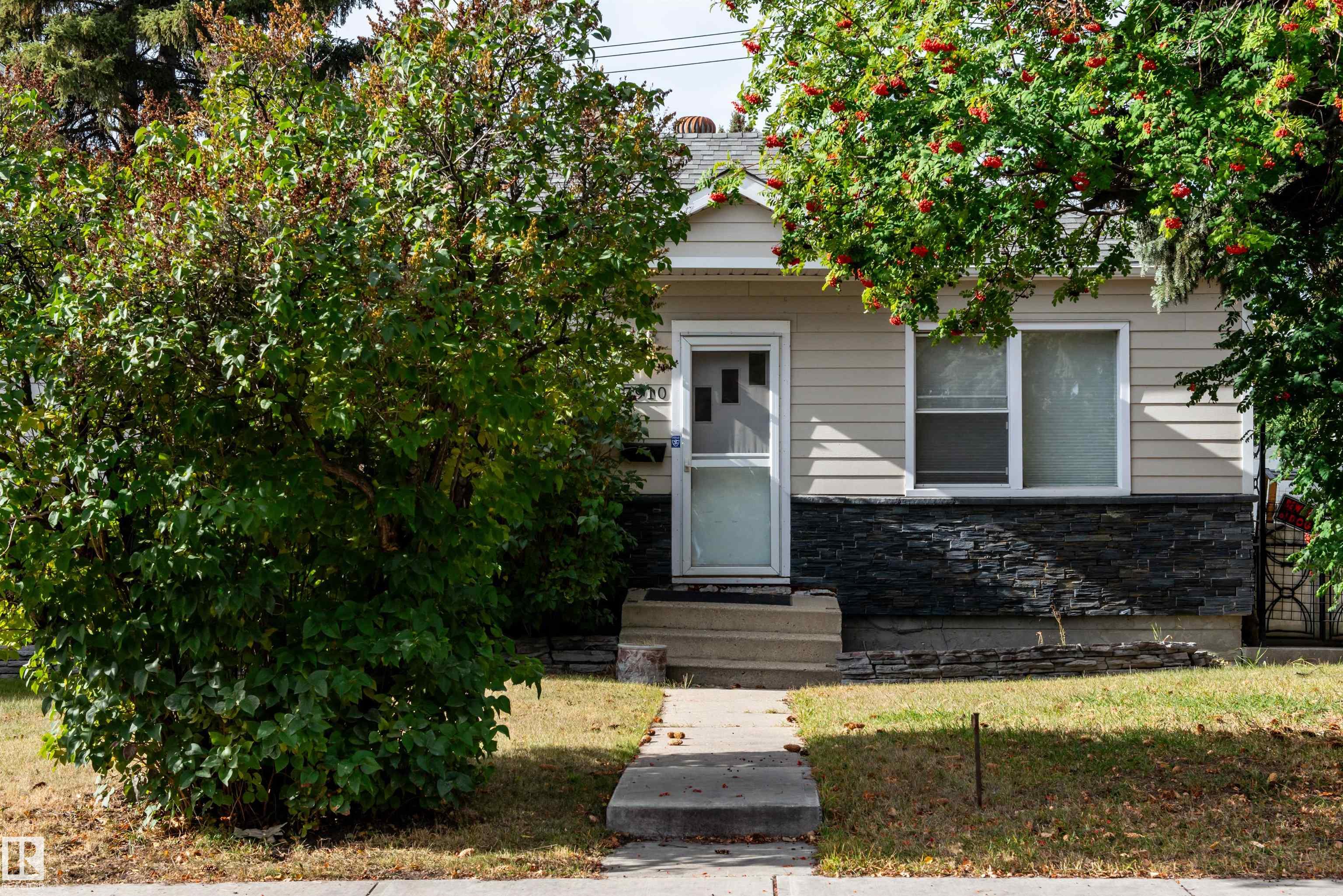 Photo 40 at 7910 75 Street NW, King Edward Park, Edmonton