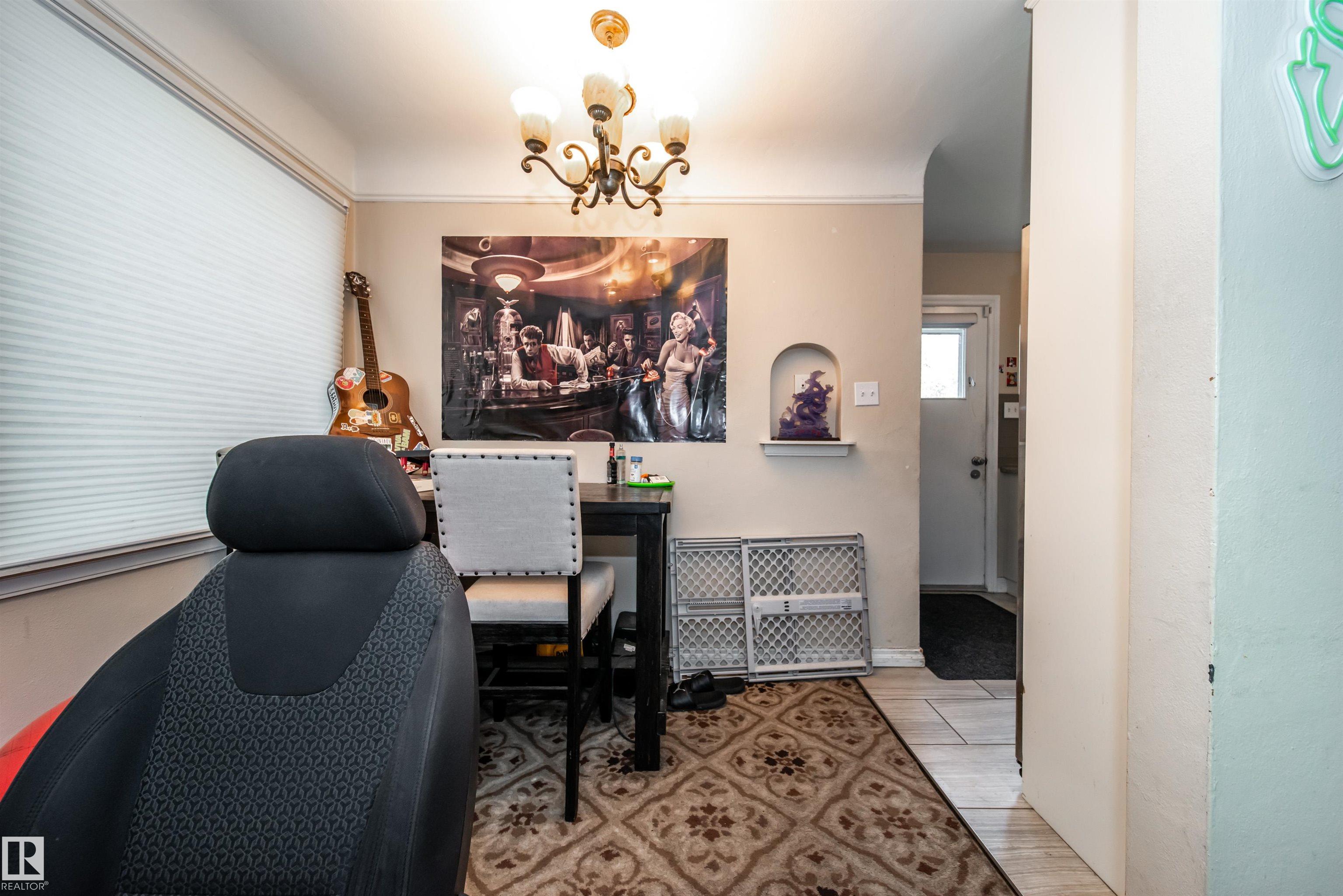 Photo 6 at 7910 75 Street NW, King Edward Park, Edmonton
