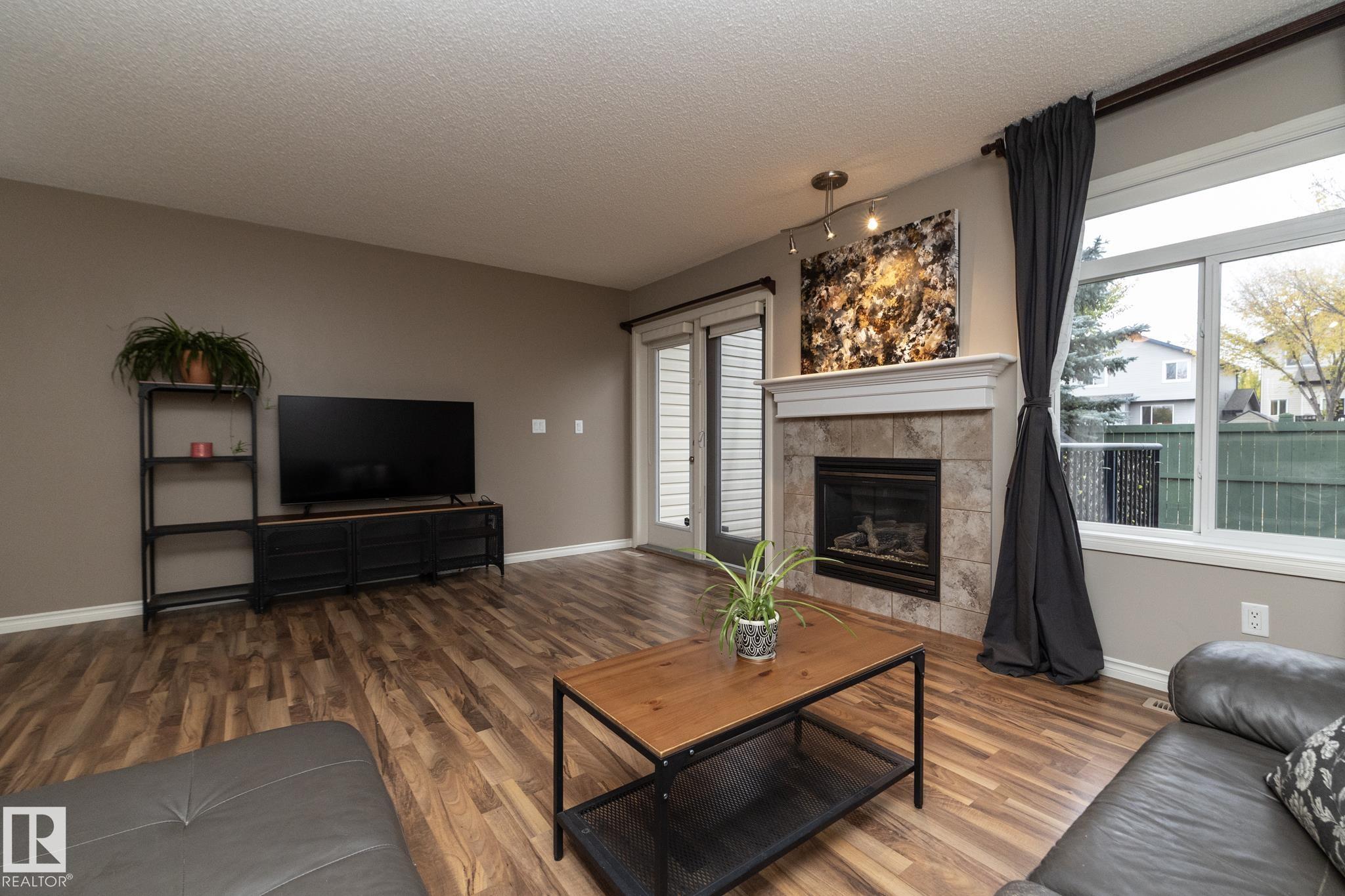 Photo 5 at 6 - 10 Woodcrest, Westpark, Fort Saskatchewan