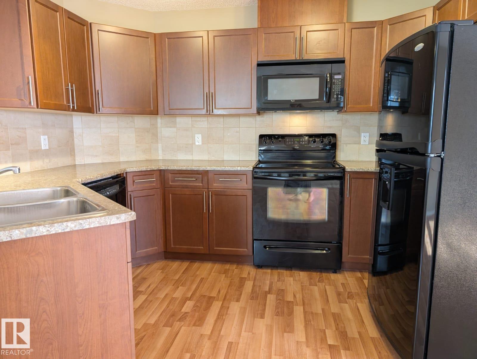 Photo 16 at 198 Brookview Way, Brookview, Stony Plain