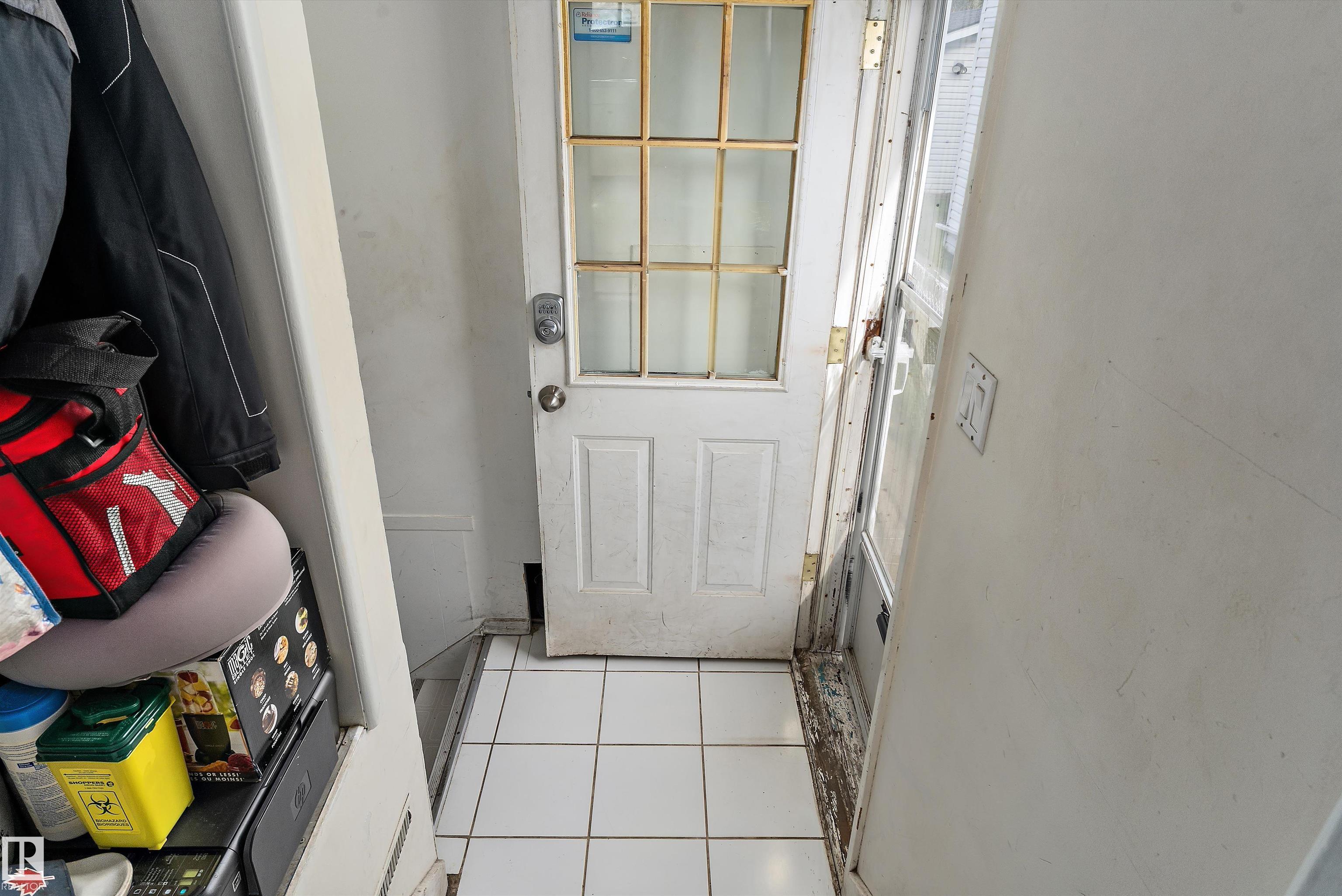 Photo 4 at 10570 66 Avenue NW, Allendale, Edmonton