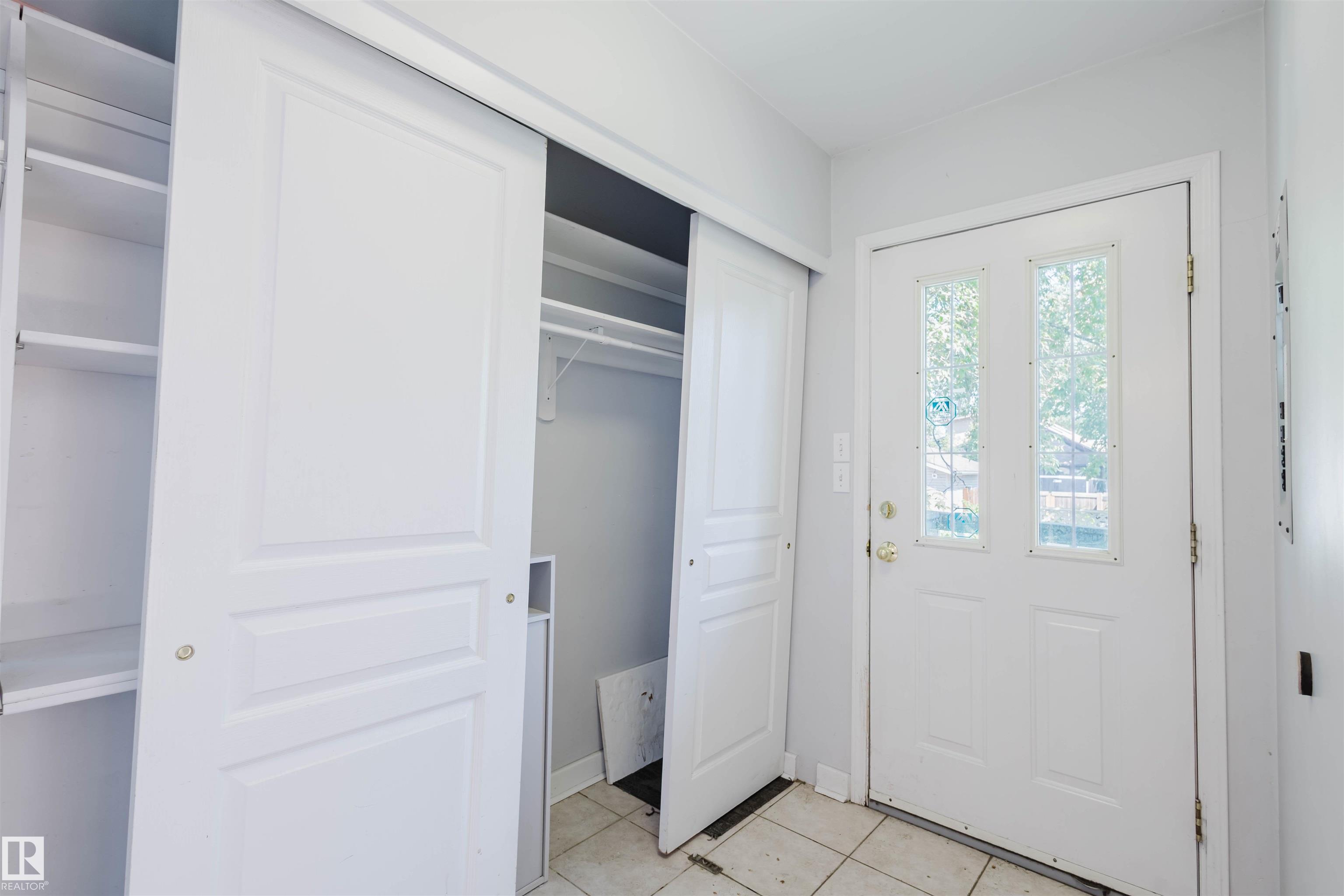 Photo 21 at 10942 88 Avenue NW, Garneau, Edmonton