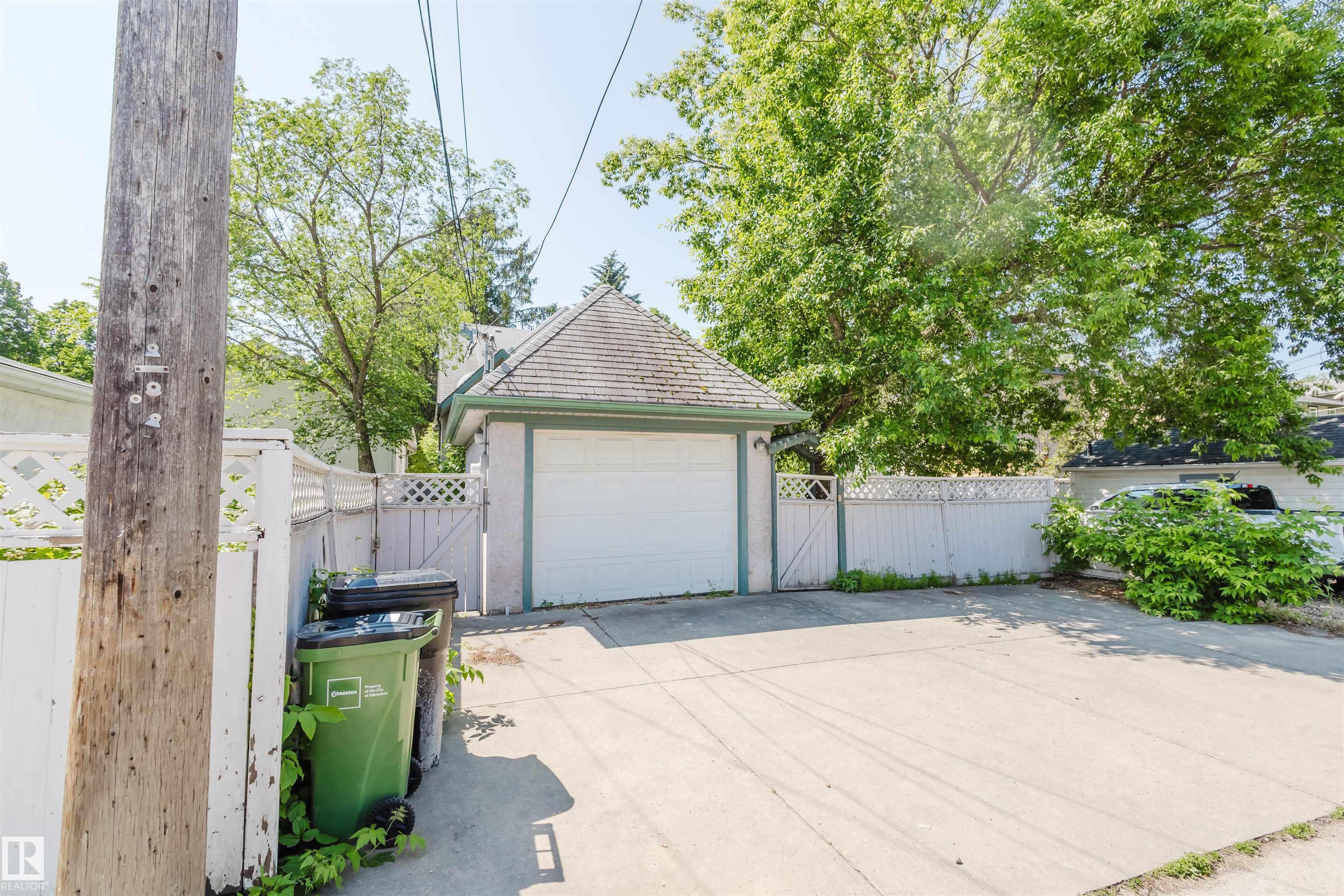 Photo 47 at 10942 88 Avenue NW, Garneau, Edmonton