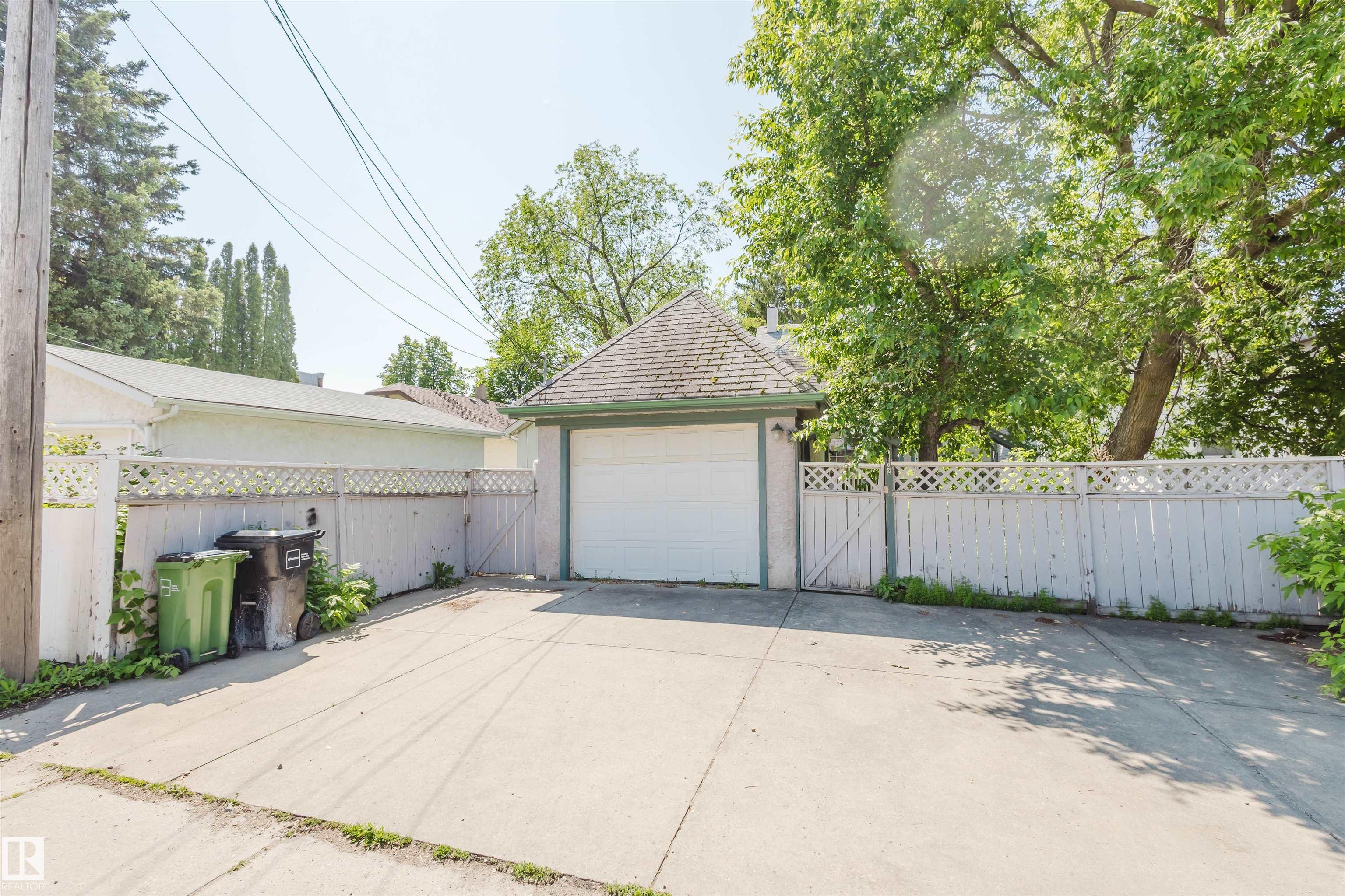 Photo 49 at 10942 88 Avenue NW, Garneau, Edmonton