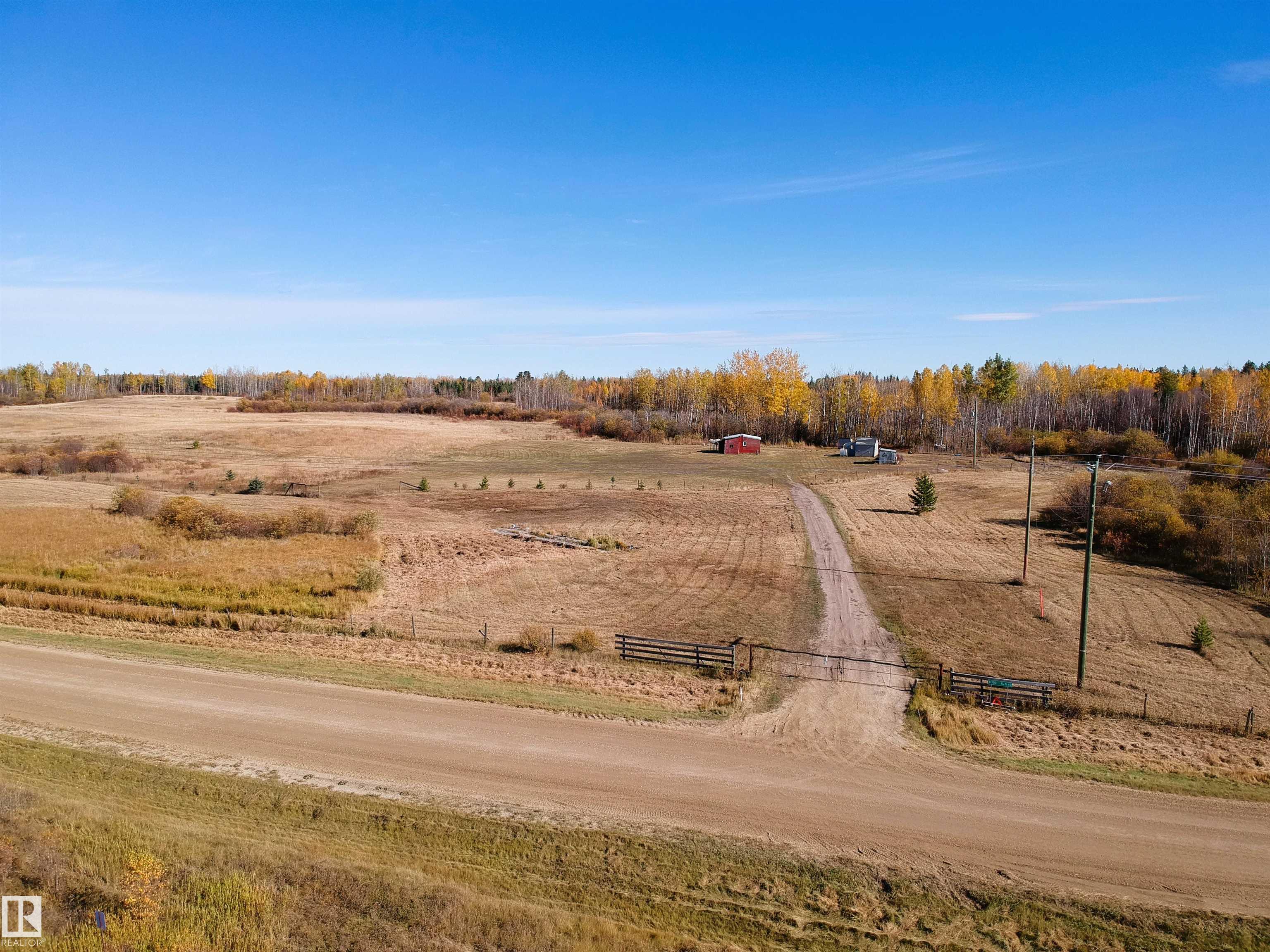 Photo 5 at 51101 Range Road 63, Tomahawk, Rural Parkland County