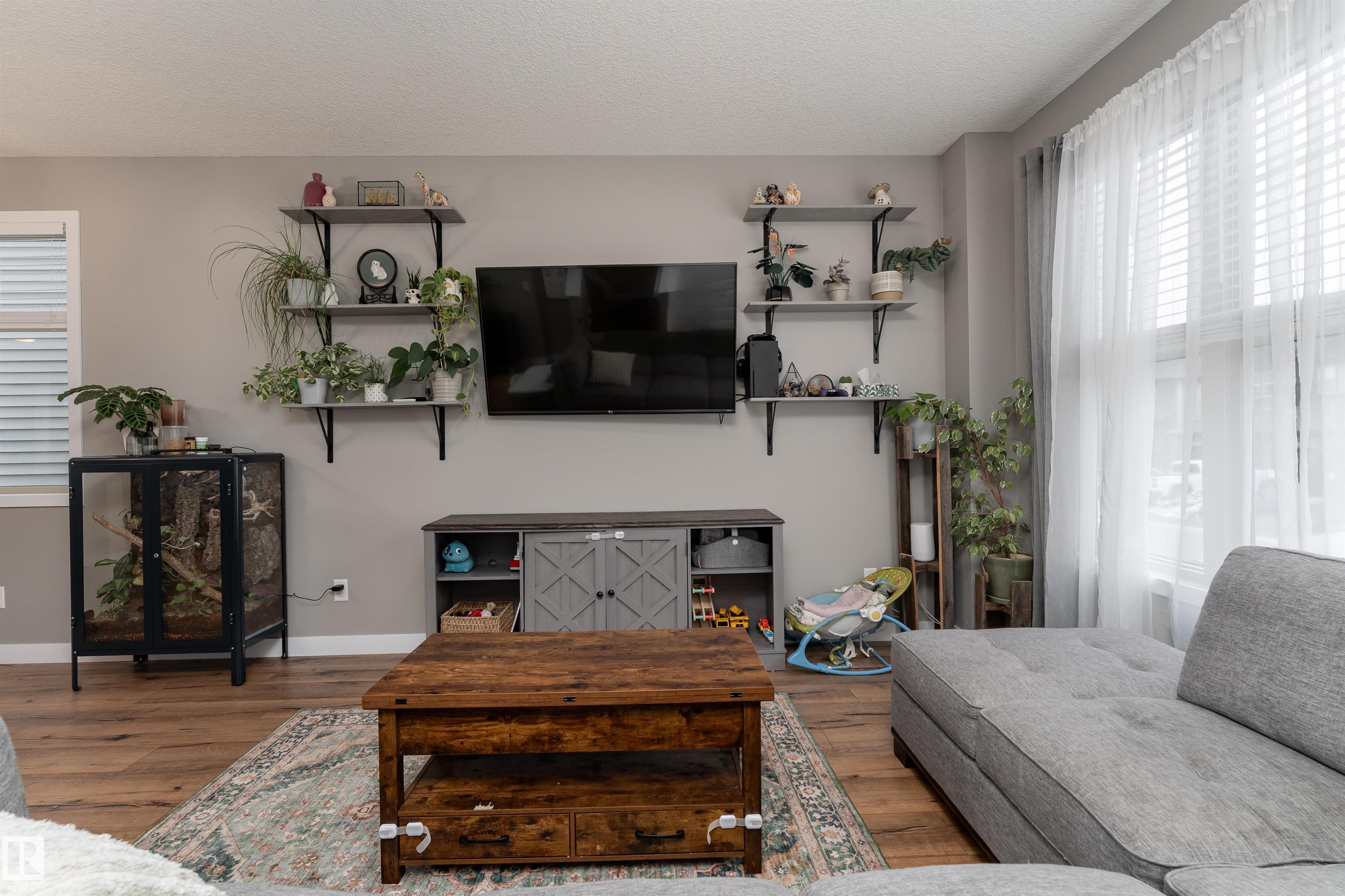 Photo 4 at 32 Greenbury Close, Greenbury, Spruce Grove