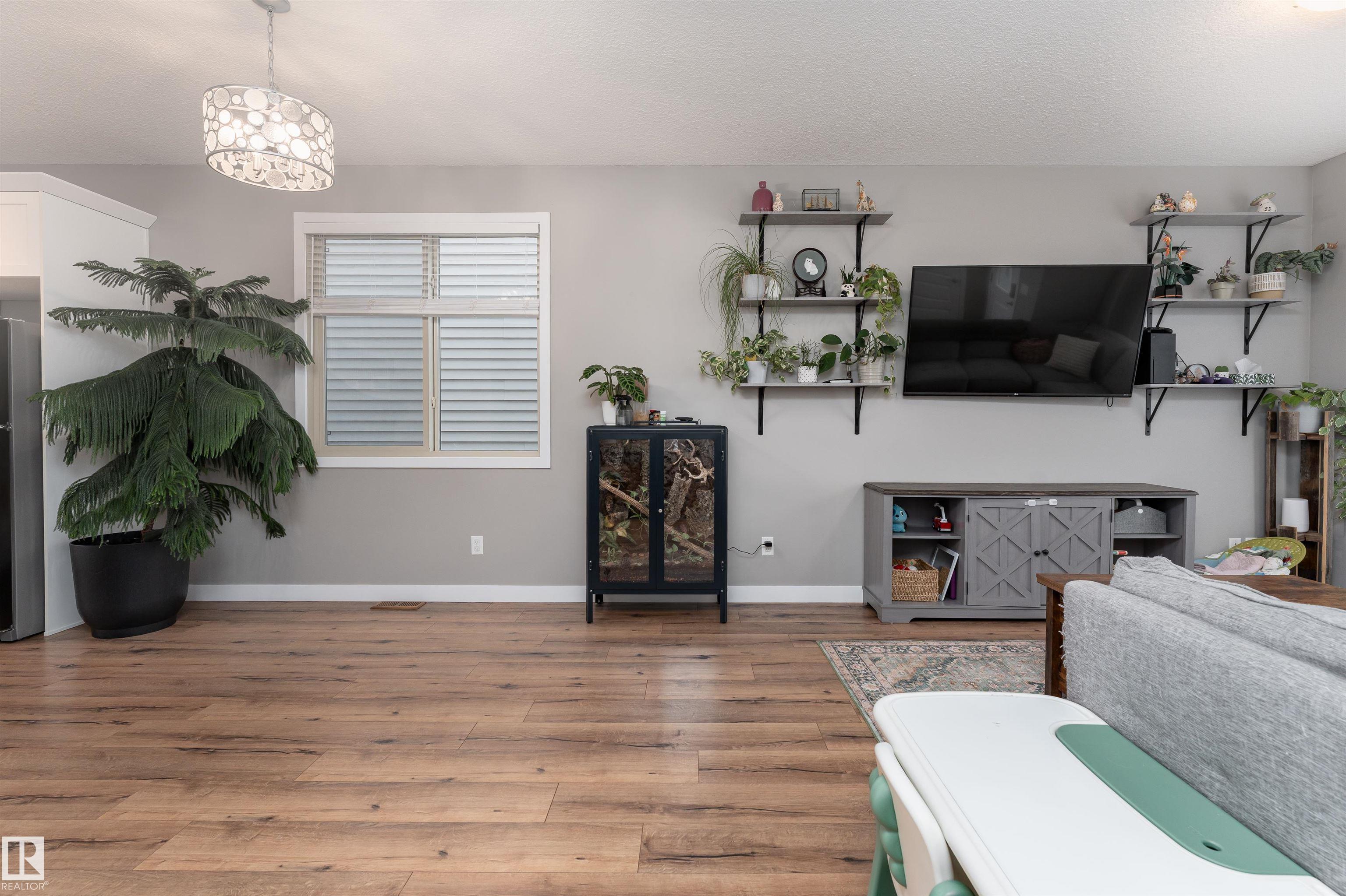 Photo 8 at 32 Greenbury Close, Greenbury, Spruce Grove