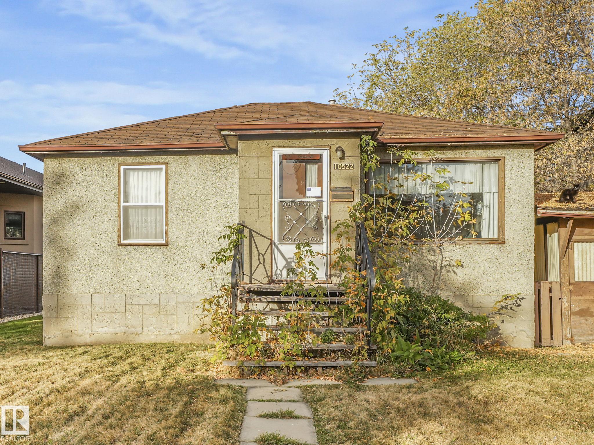 10522 158 Street NW, Britannia Youngstown, Edmonton 