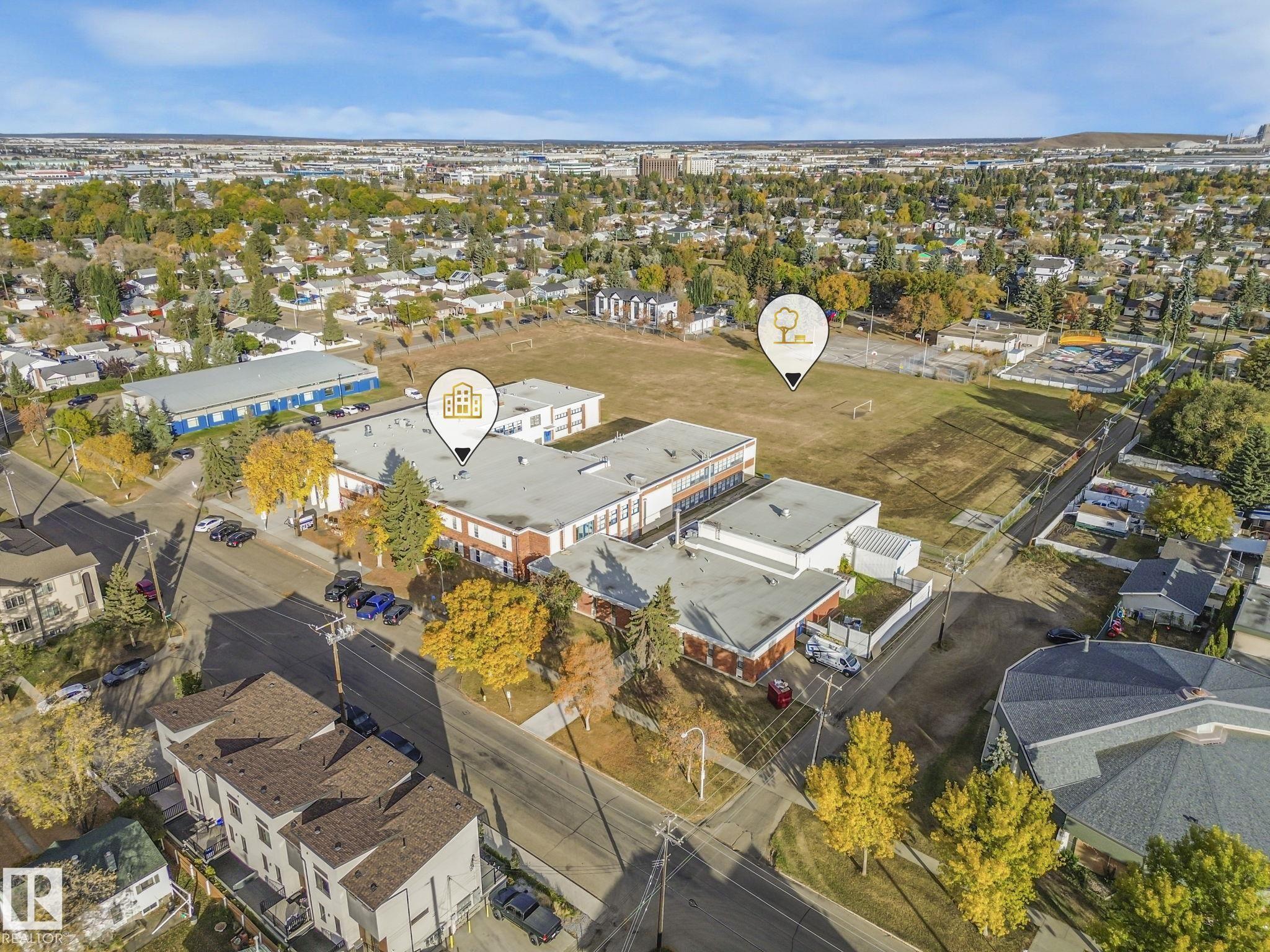 Photo 16 at 10522 158 Street NW, Britannia Youngstown, Edmonton