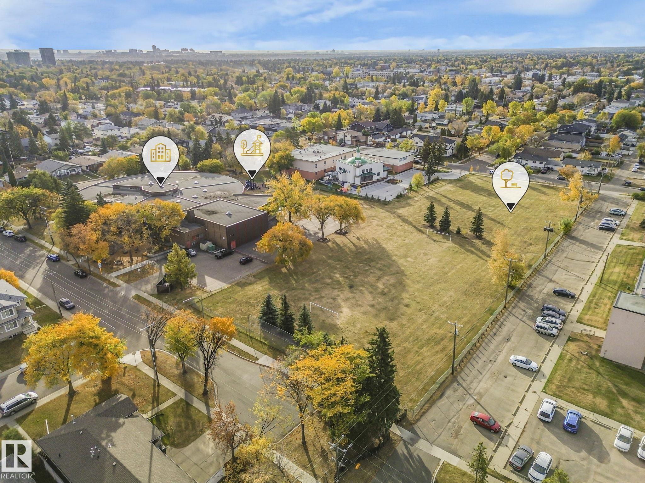 Photo 19 at 10522 158 Street NW, Britannia Youngstown, Edmonton