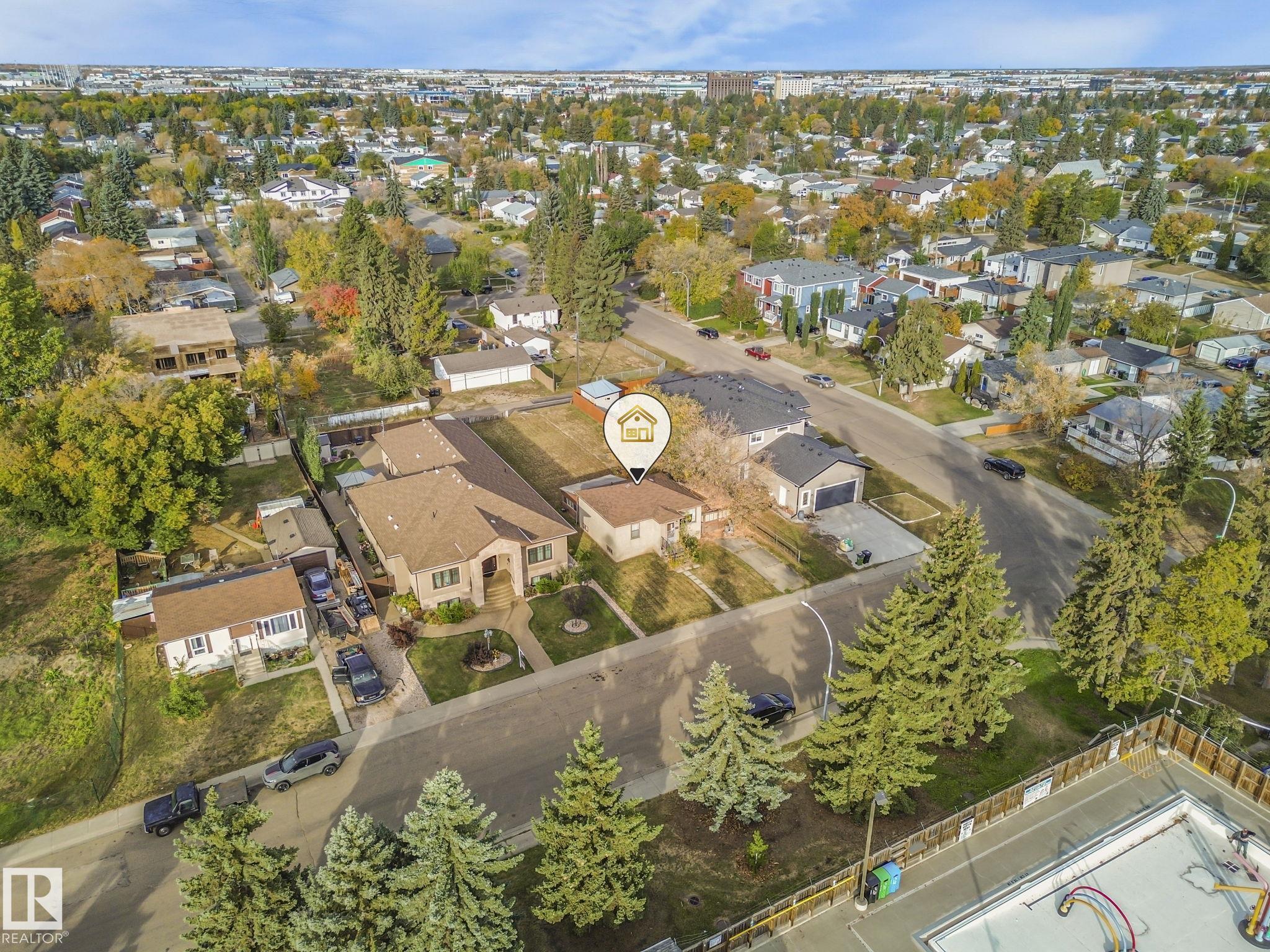 Photo 23 at 10522 158 Street NW, Britannia Youngstown, Edmonton