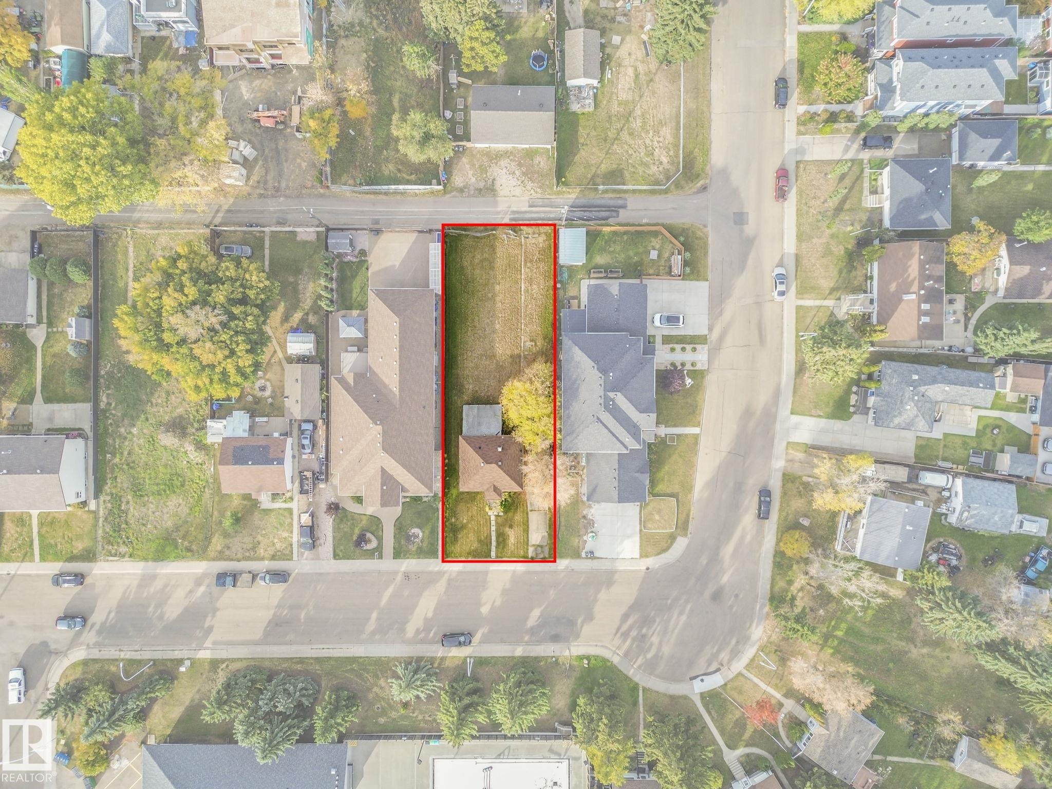 Photo 8 at 10522 158 Street NW, Britannia Youngstown, Edmonton
