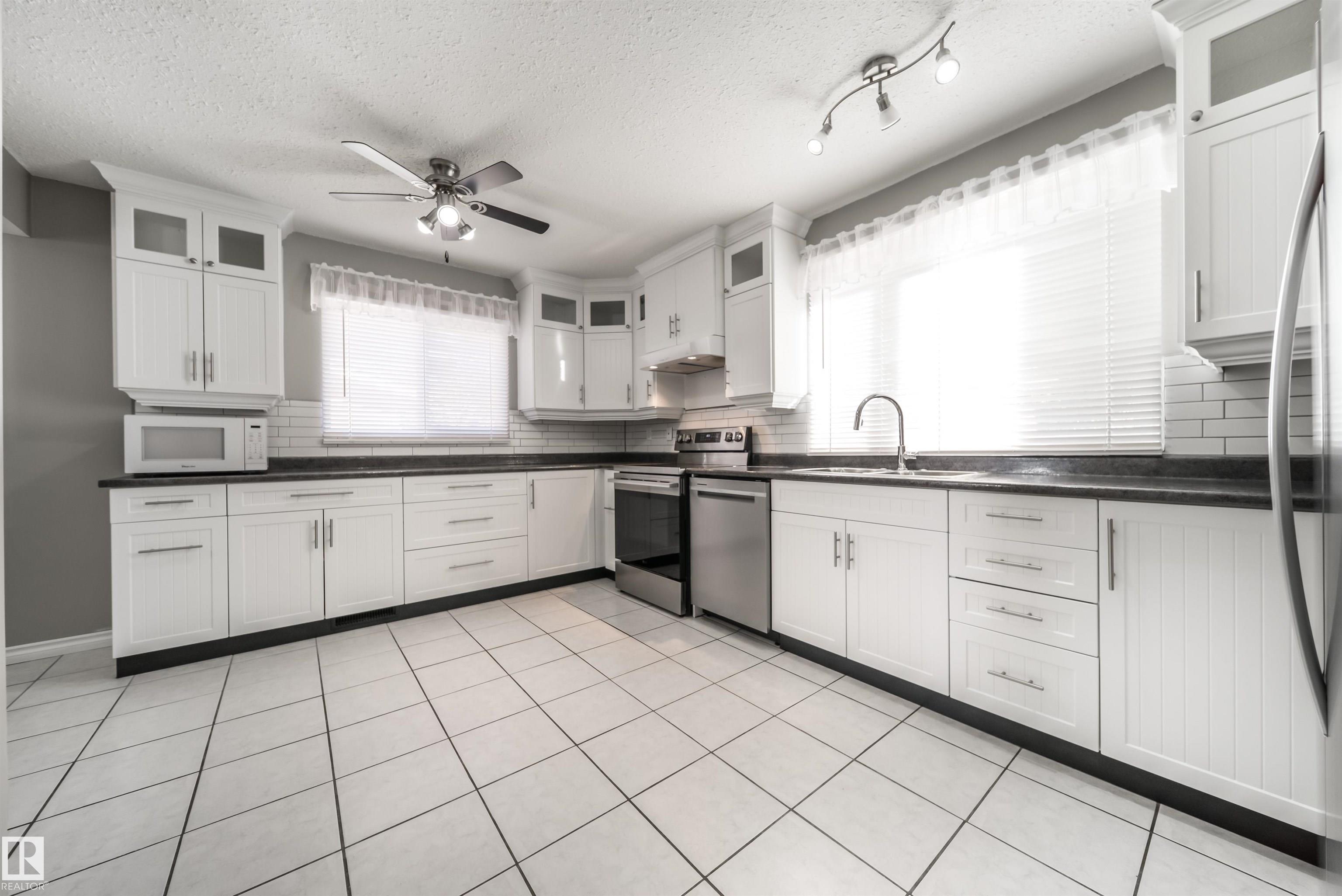 Photo 7 at 16 Graham Avenue, Grandin, St. Albert