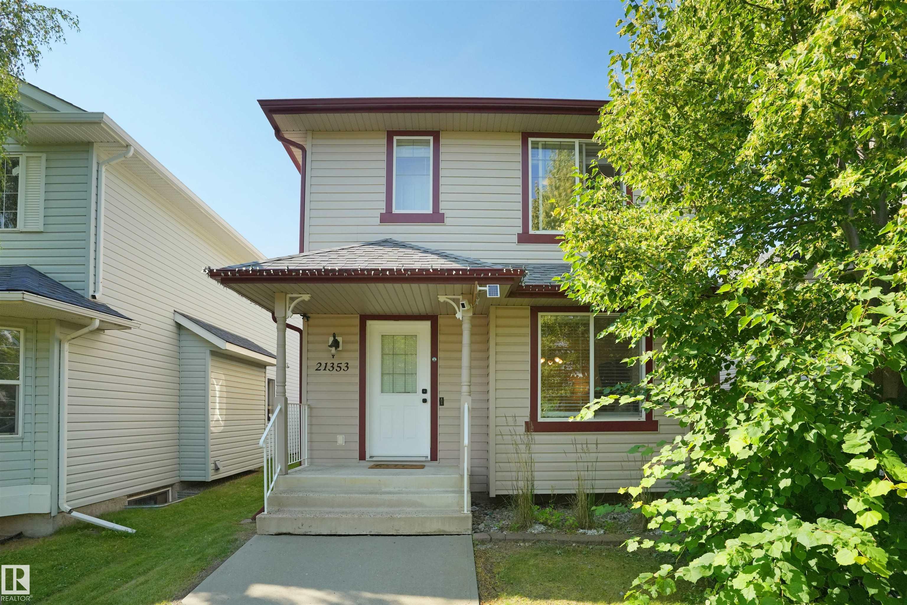 21353 87a Avenue NW, Suder Greens, Edmonton 