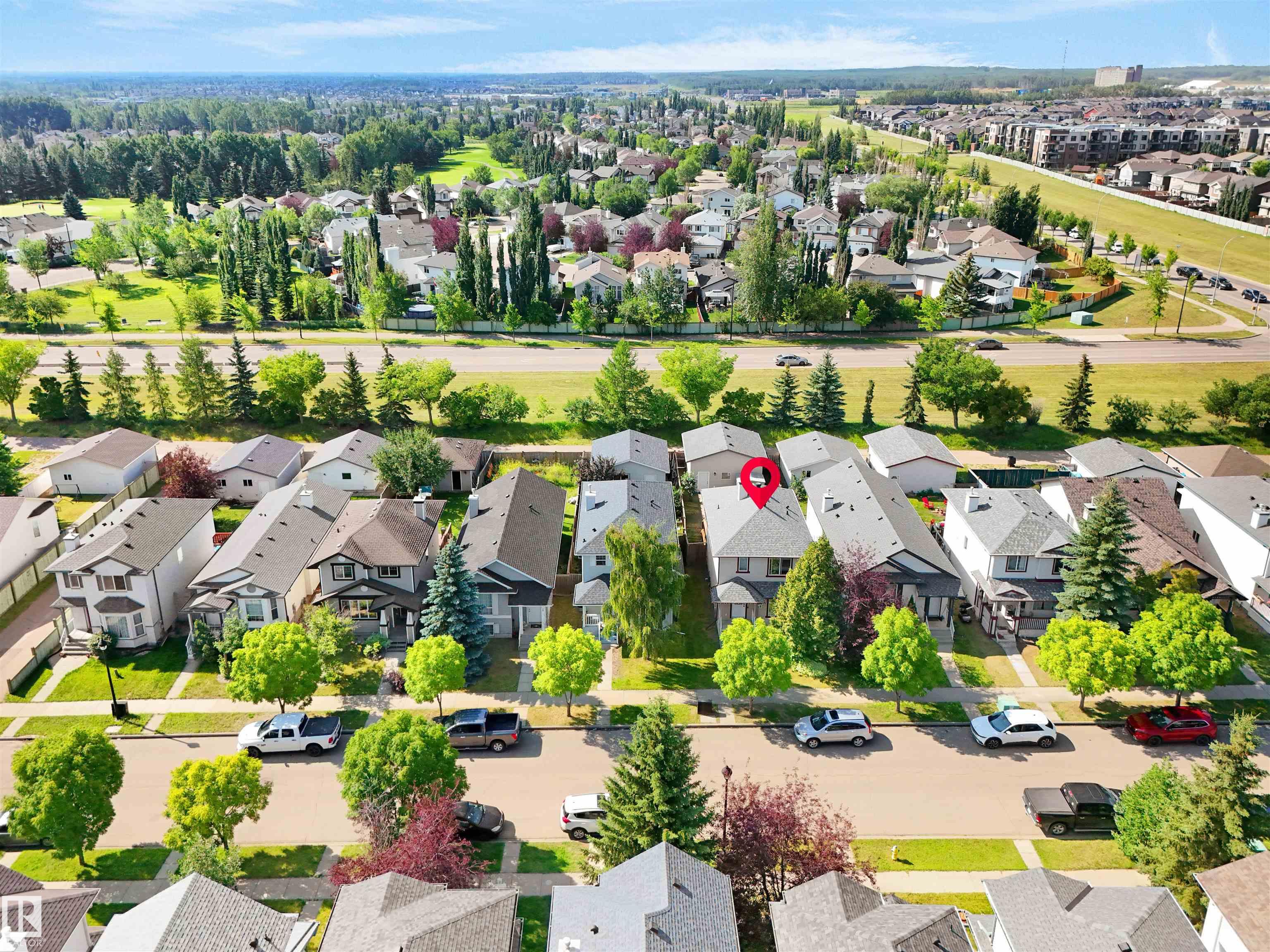 Photo 2 at 21353 87a Avenue NW, Suder Greens, Edmonton