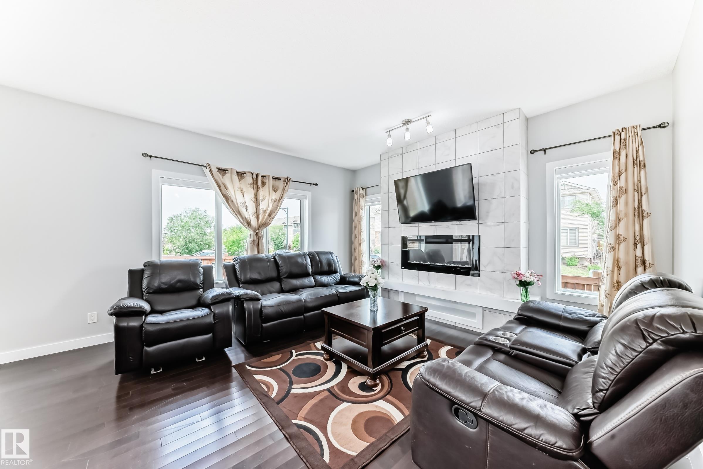 Photo 17 at 1452 30 Street NW, Laurel, Edmonton