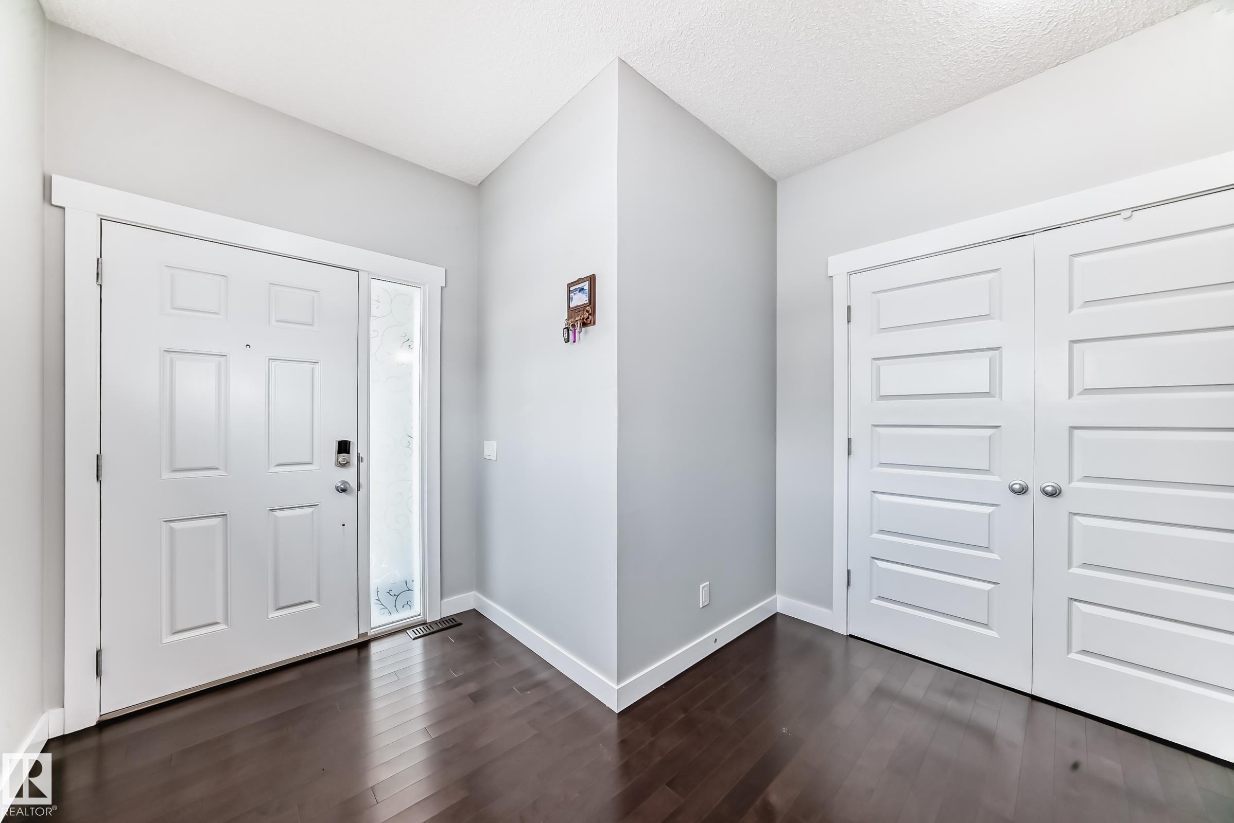 Photo 7 at 1452 30 Street NW, Laurel, Edmonton