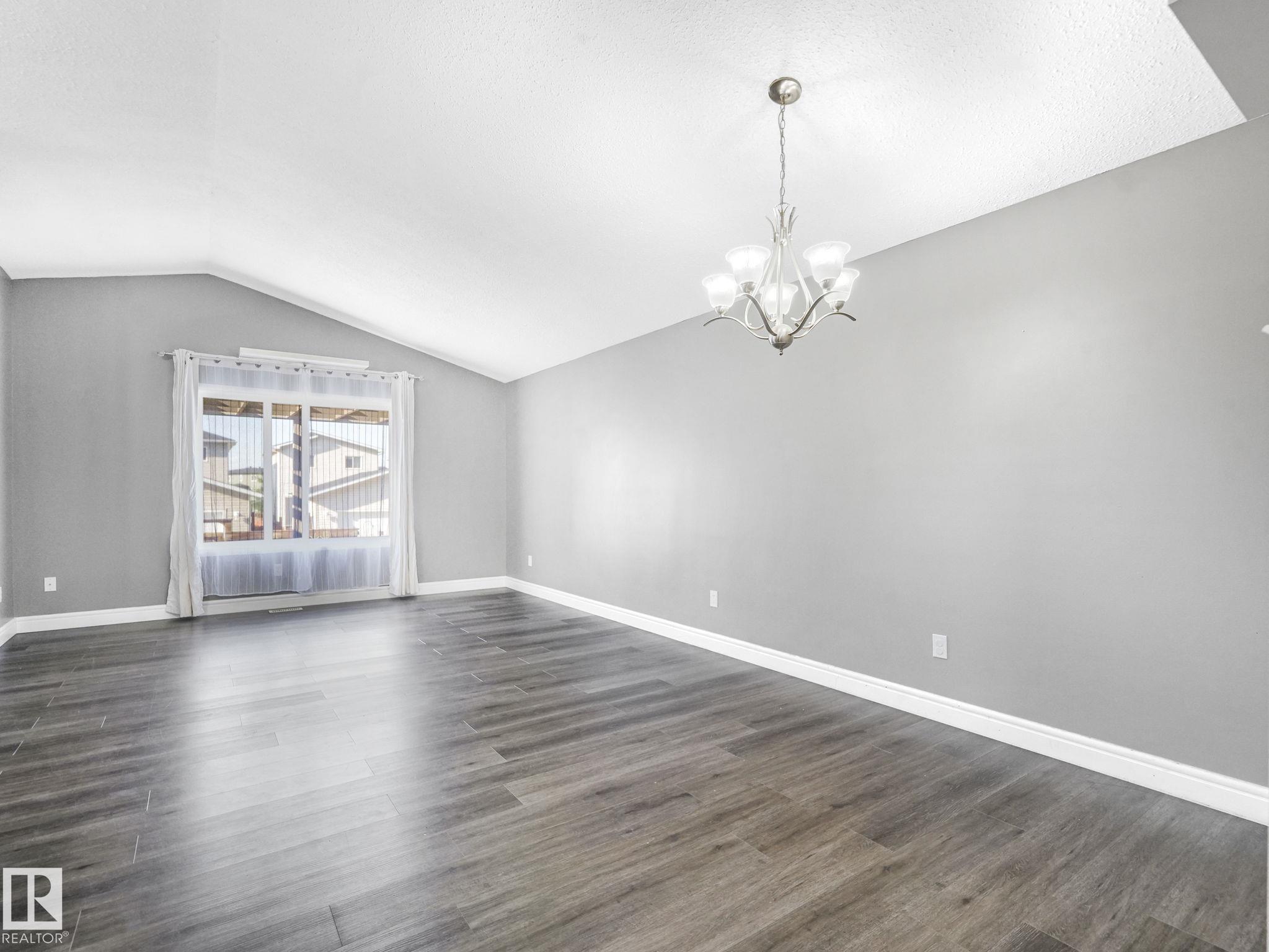Photo 11 at 238 Avena Circle, Deer Valley, Leduc