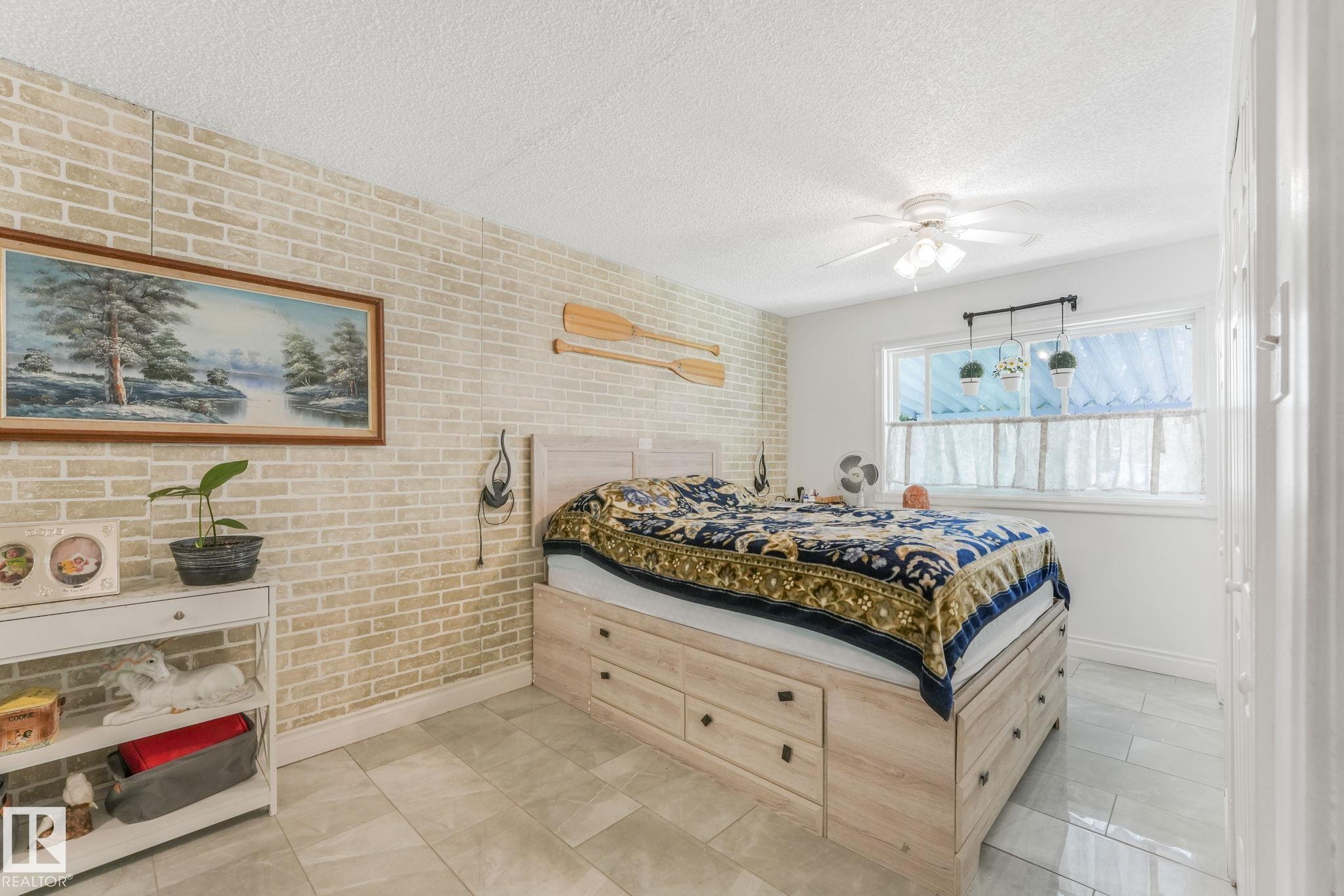 Photo 20 at 9211 130 Avenue NW, Killarney, Edmonton
