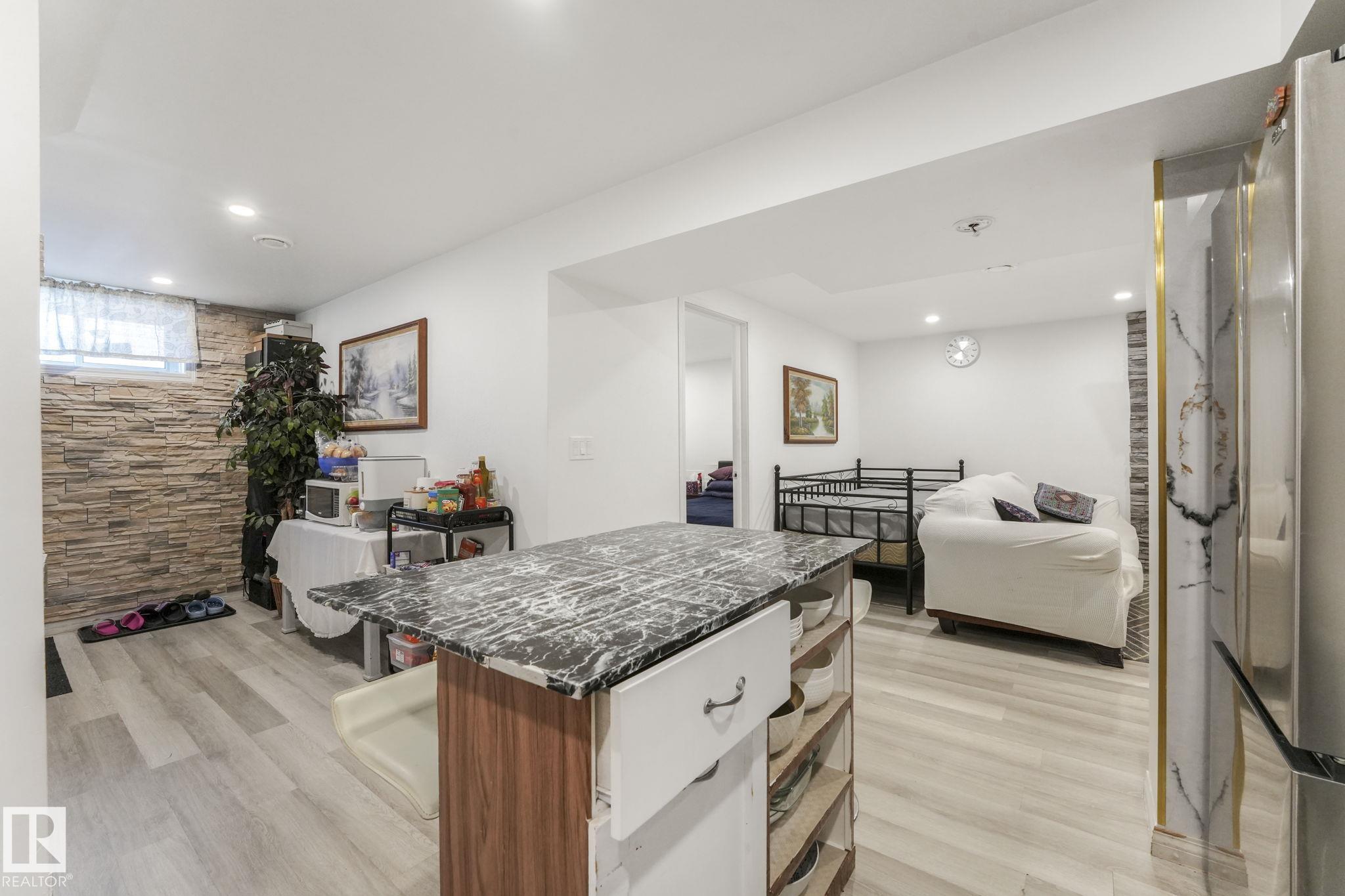Photo 37 at 9211 130 Avenue NW, Killarney, Edmonton