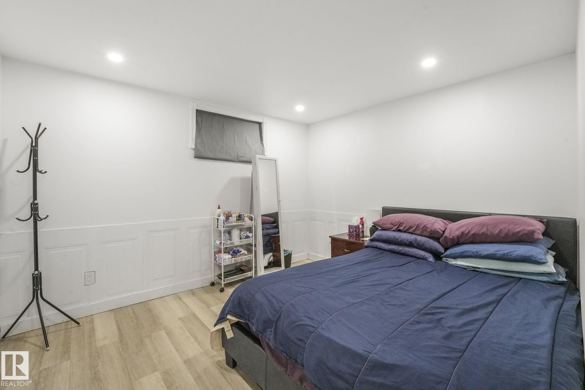 Photo 40 at 9211 130 Avenue NW, Killarney, Edmonton