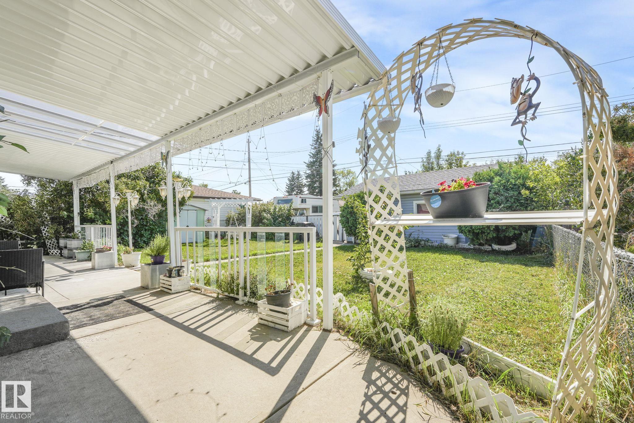Photo 54 at 9211 130 Avenue NW, Killarney, Edmonton