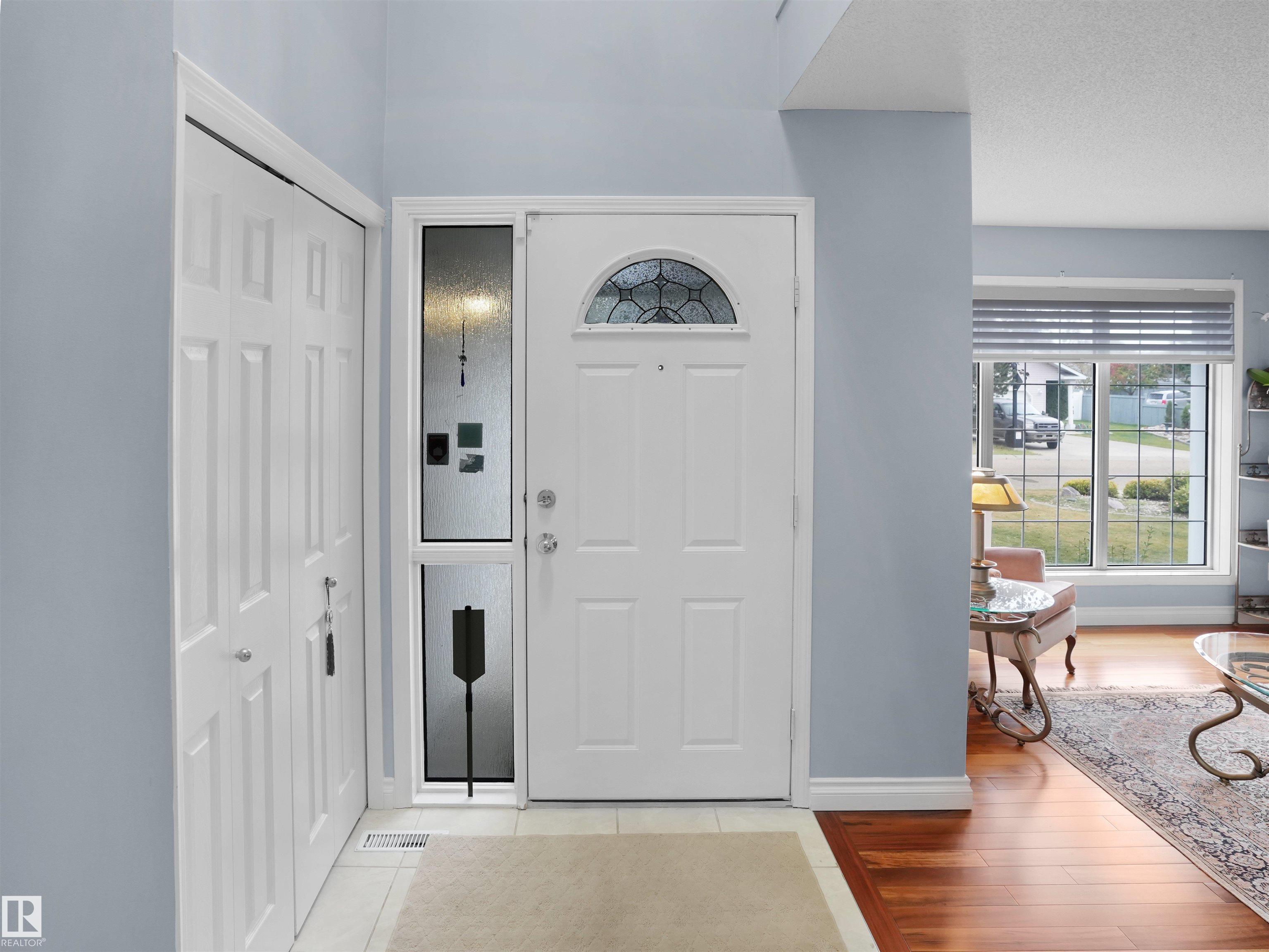 Photo 3 at 3628 31 Street NW, Wild Rose, Edmonton