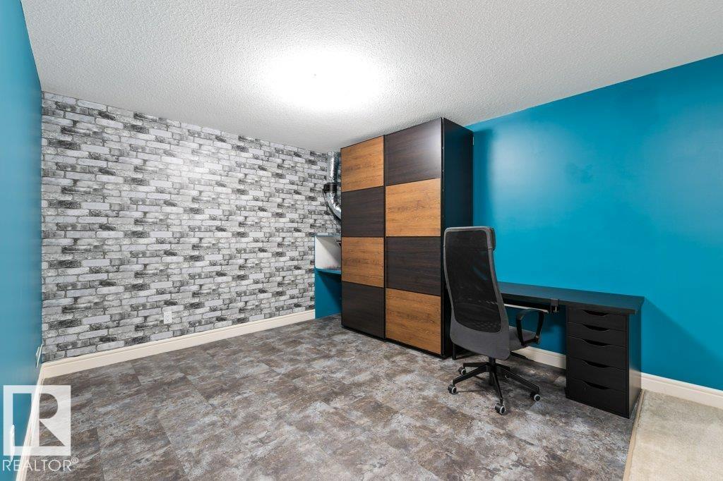 Photo 22 at 3873 Robins Crescent NW, Starling, Edmonton