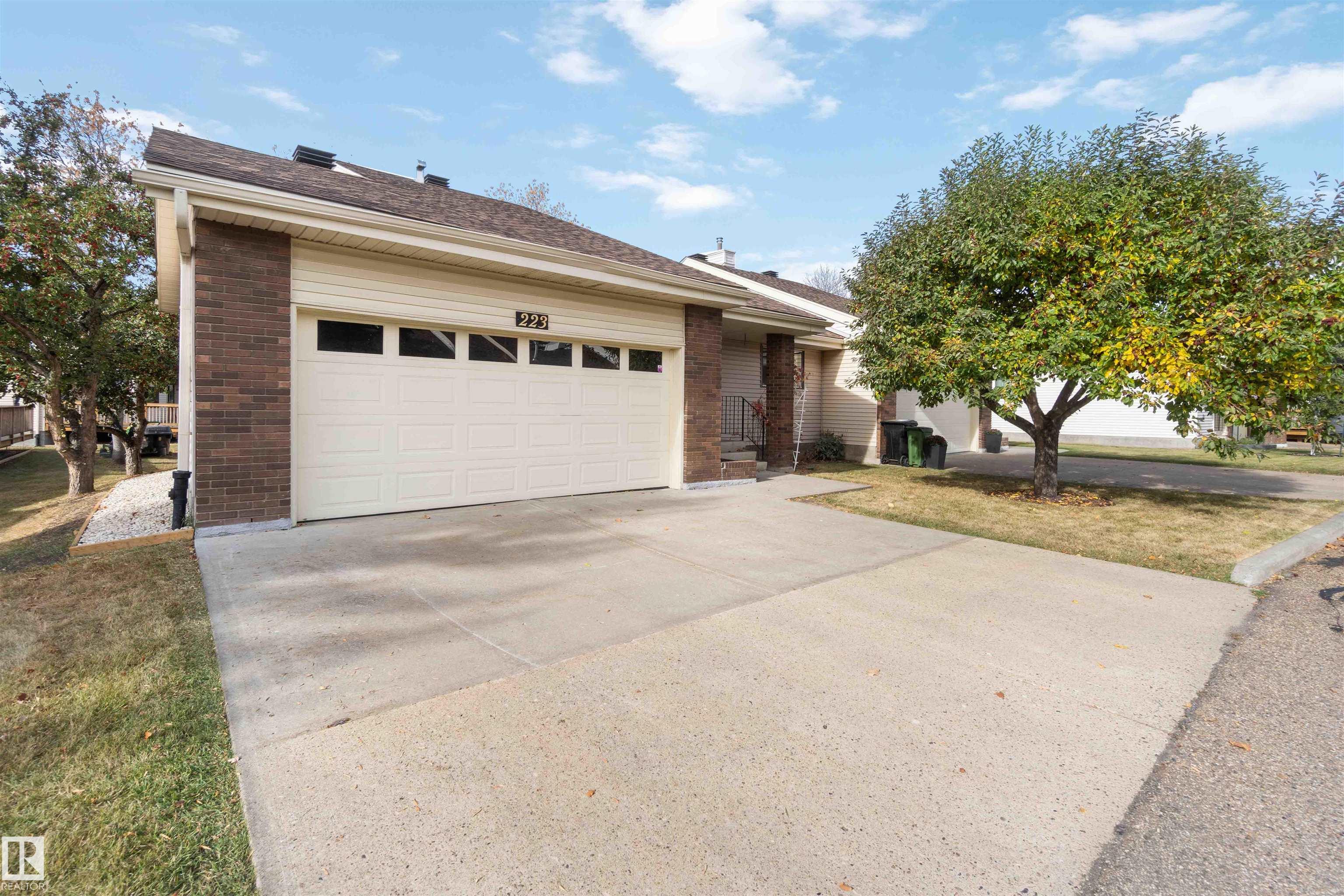Photo 2 at 223 Oeming Road NW, Bulyea Heights, Edmonton