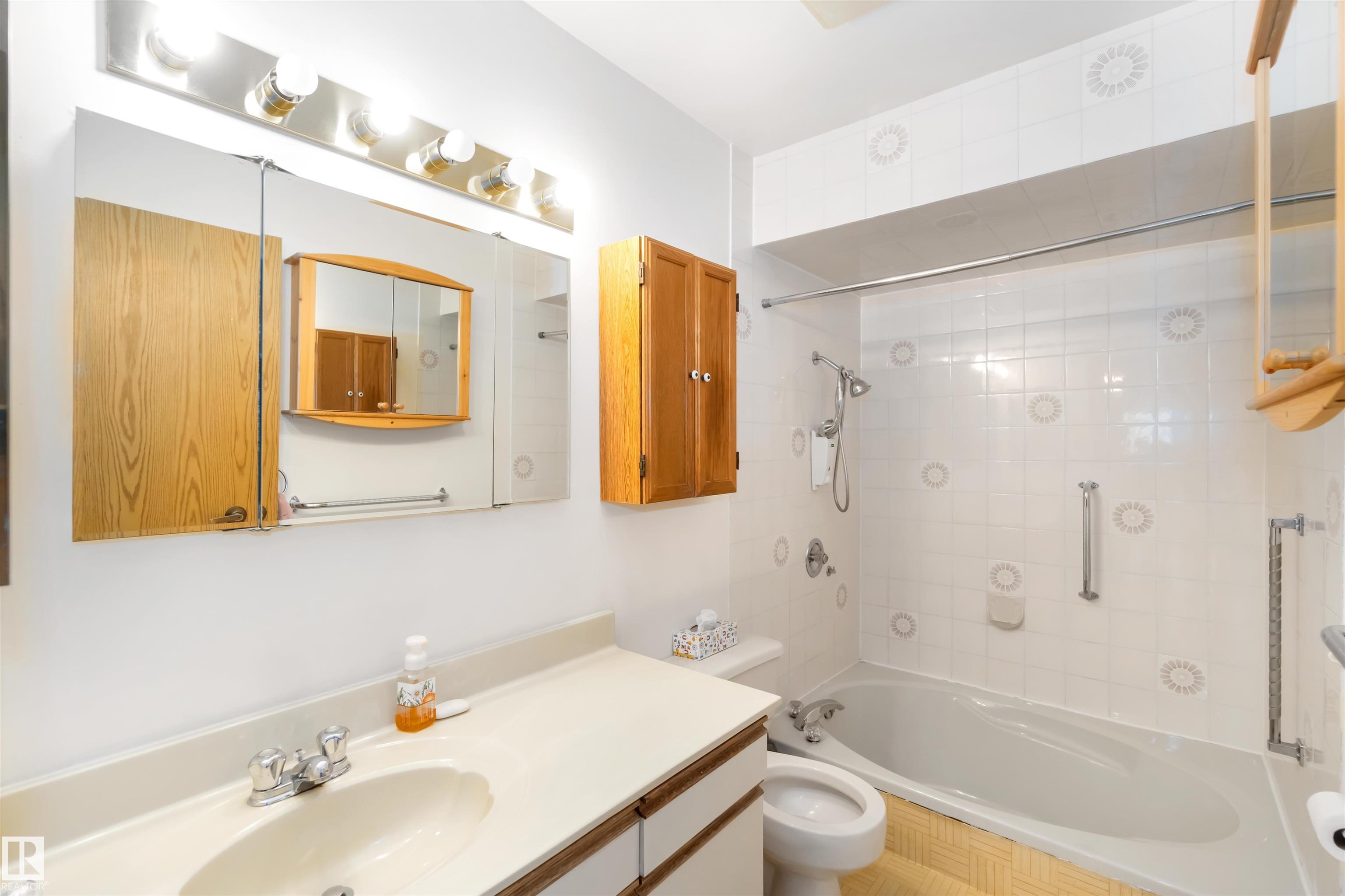 Photo 20 at 223 Oeming Road NW, Bulyea Heights, Edmonton