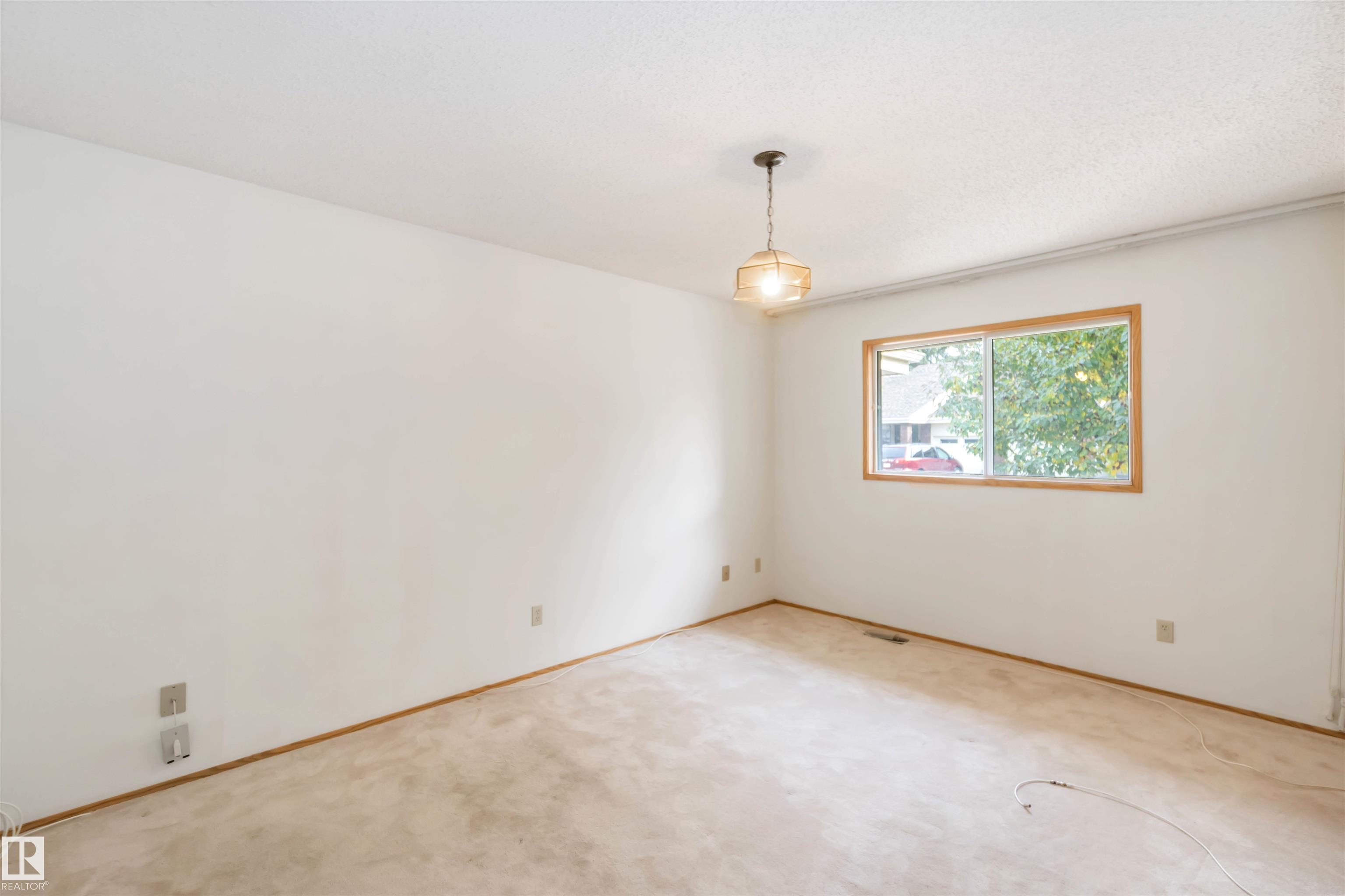 Photo 21 at 223 Oeming Road NW, Bulyea Heights, Edmonton