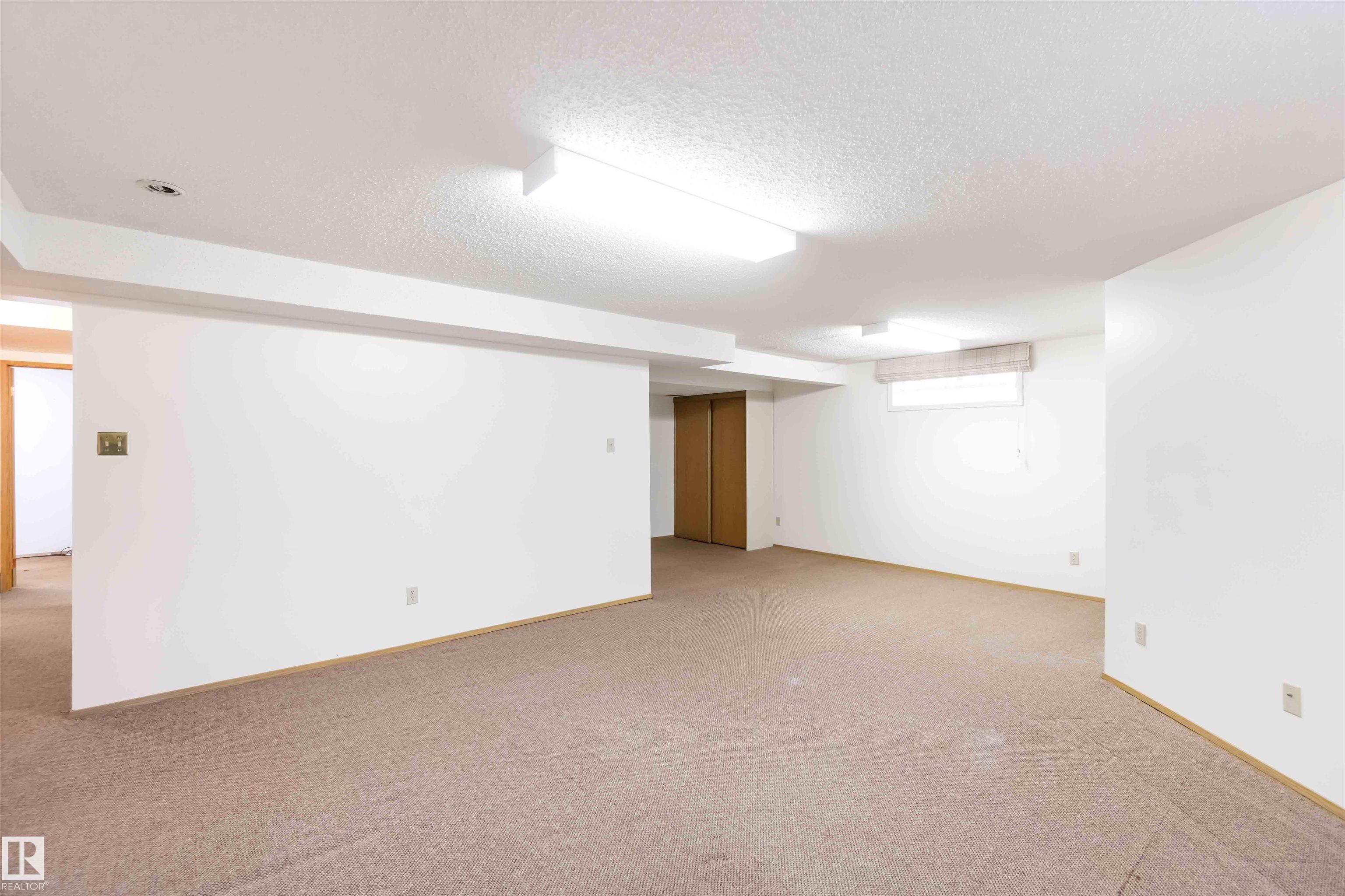 Photo 29 at 223 Oeming Road NW, Bulyea Heights, Edmonton