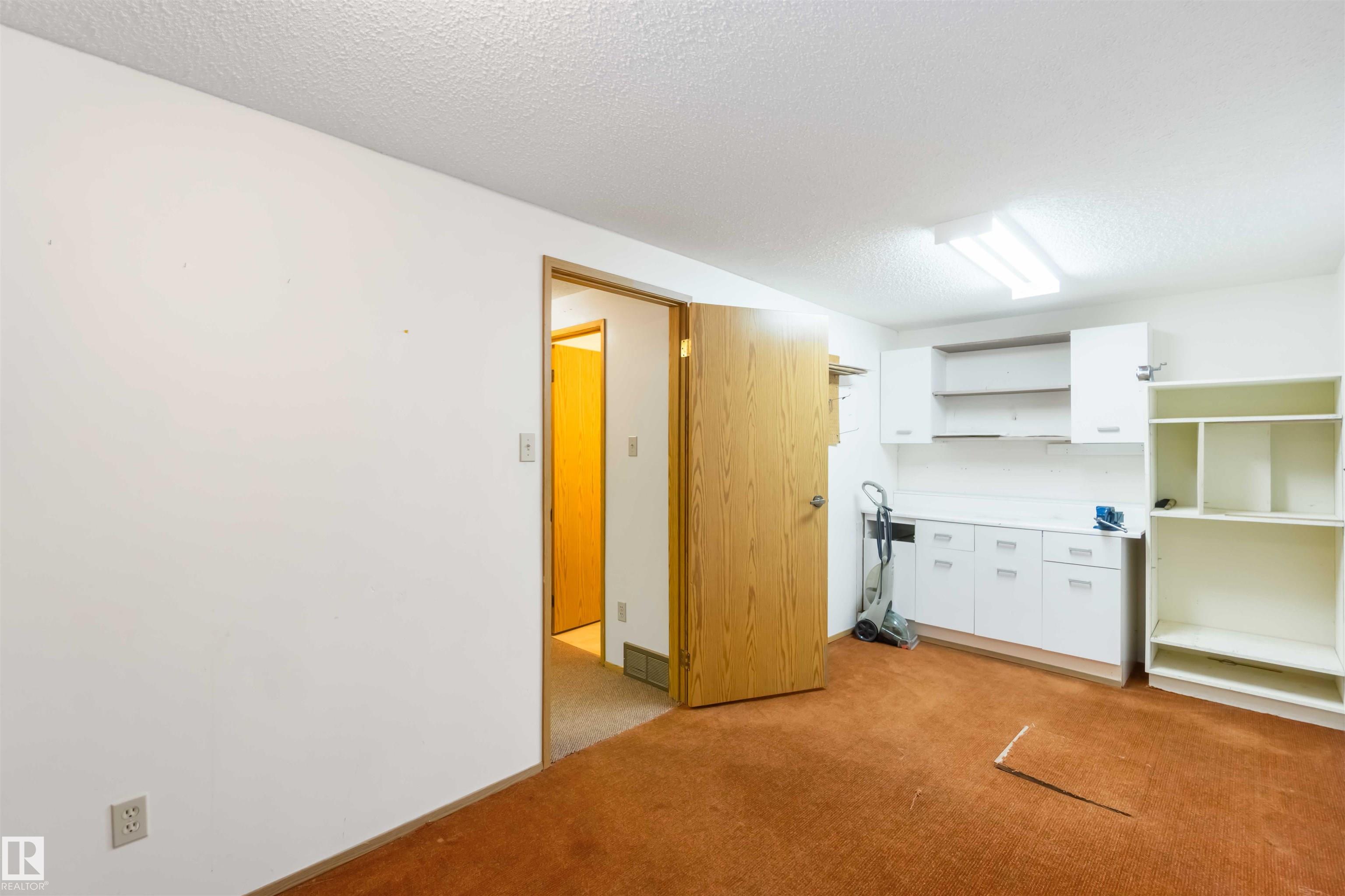 Photo 36 at 223 Oeming Road NW, Bulyea Heights, Edmonton