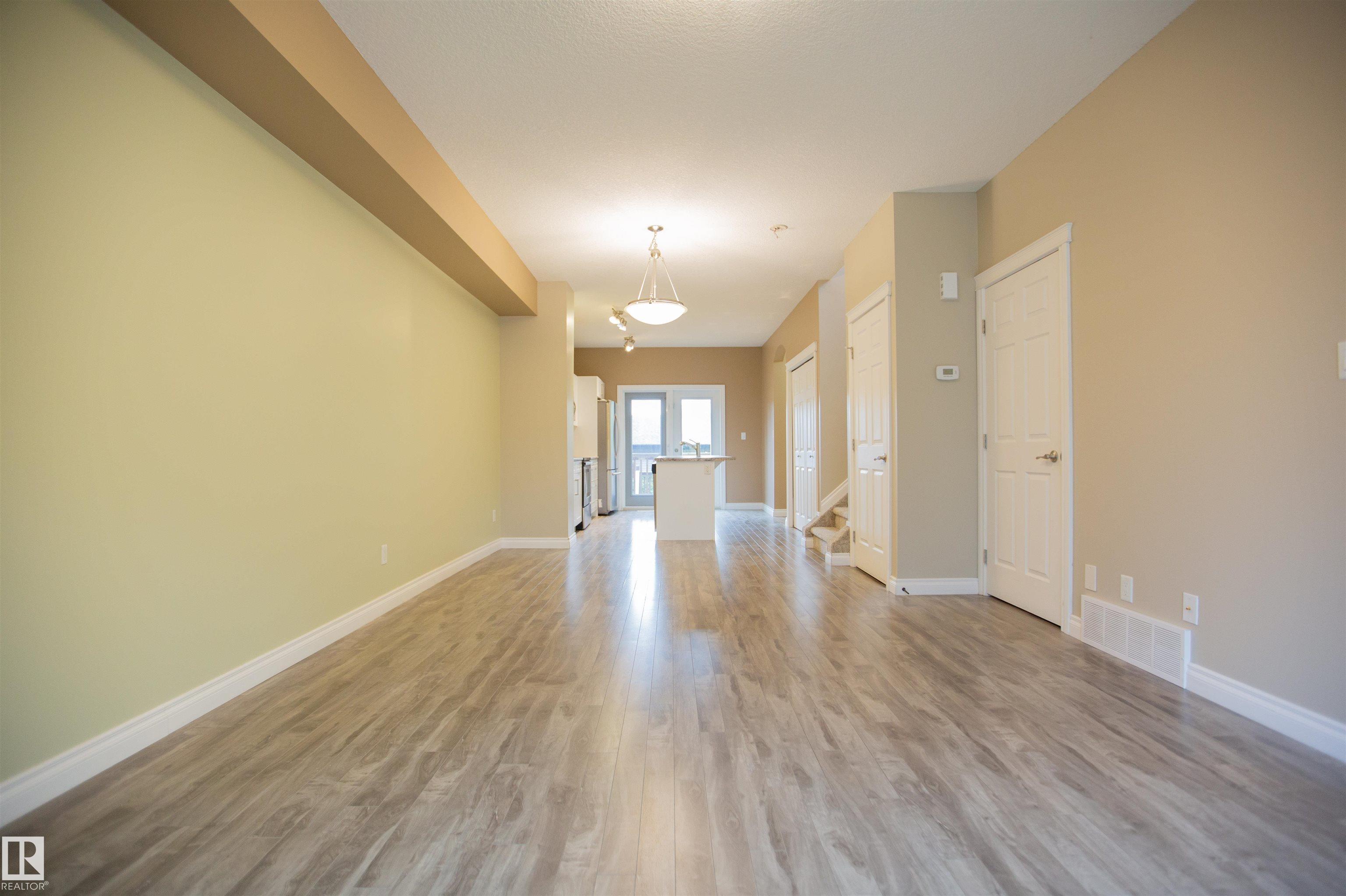 Photo 4 at 11213 125 Street NW, Inglewood, Edmonton