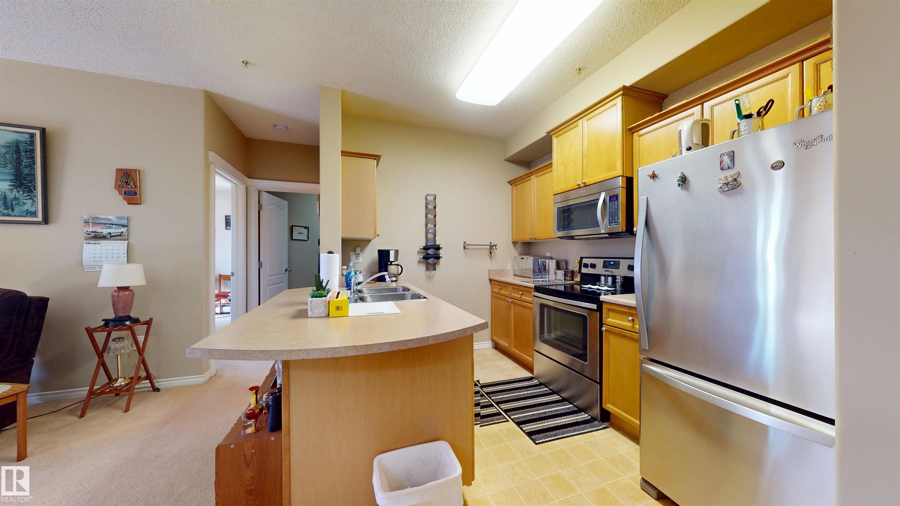 Photo 6 at 227 - 16807 100 Avenue NW, Glenwood, Edmonton