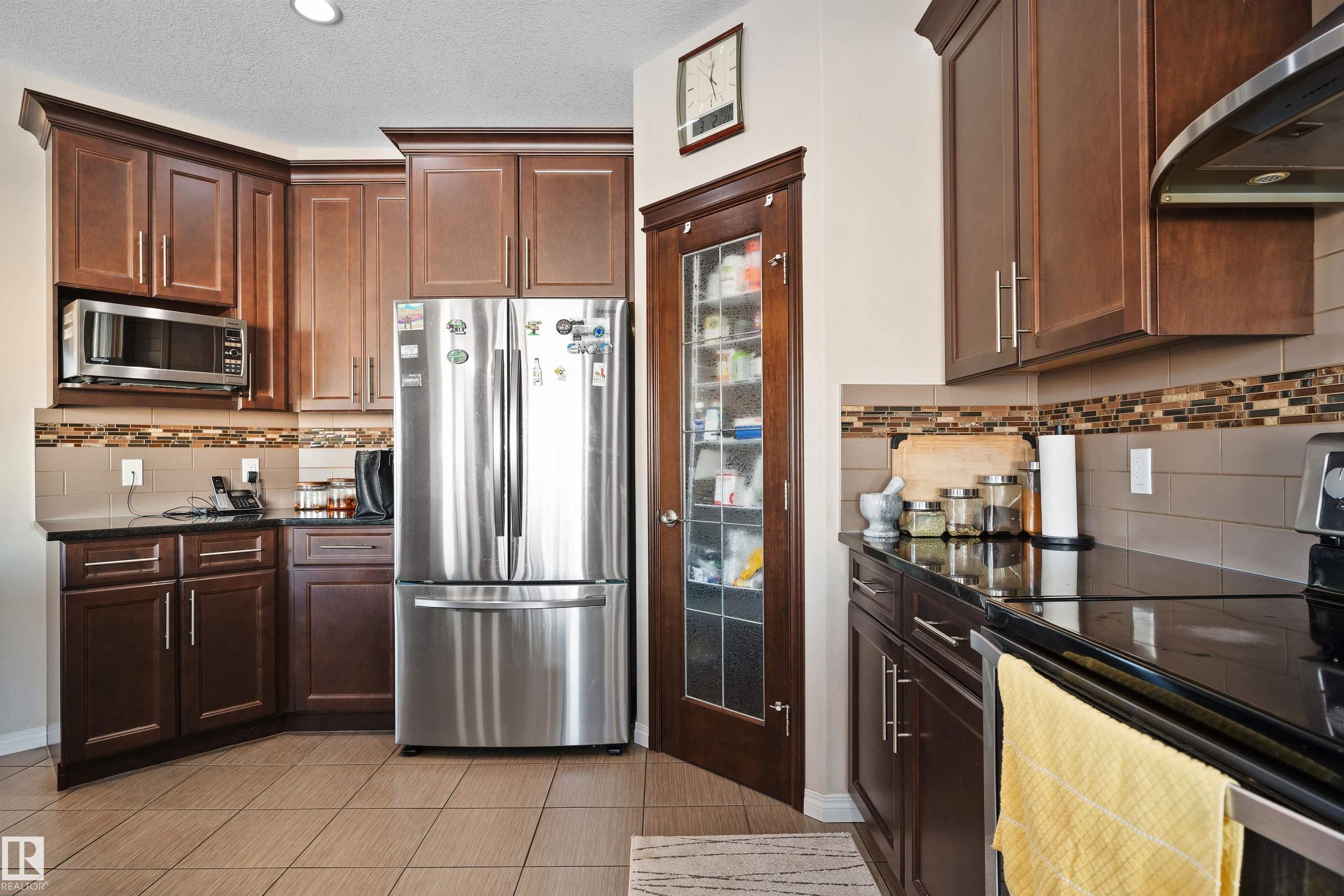 Photo 13 at 5628 19 Avenue SW, Walker, Edmonton