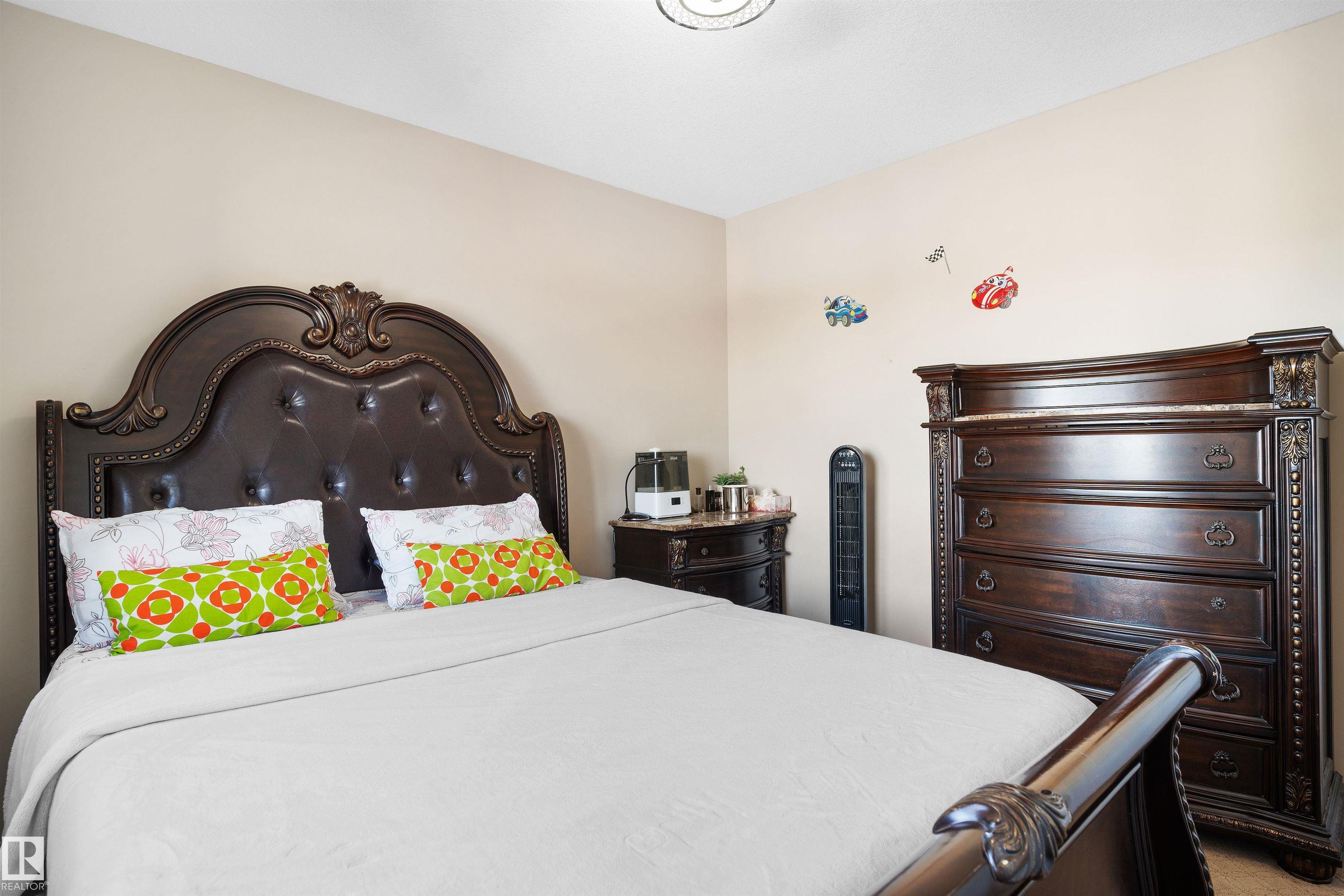 Photo 35 at 5628 19 Avenue SW, Walker, Edmonton