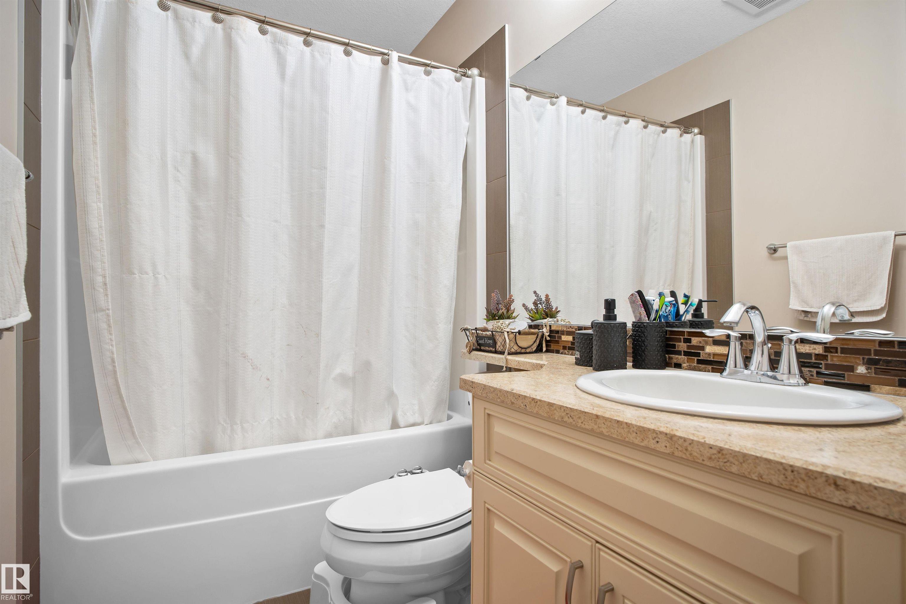 Photo 36 at 5628 19 Avenue SW, Walker, Edmonton
