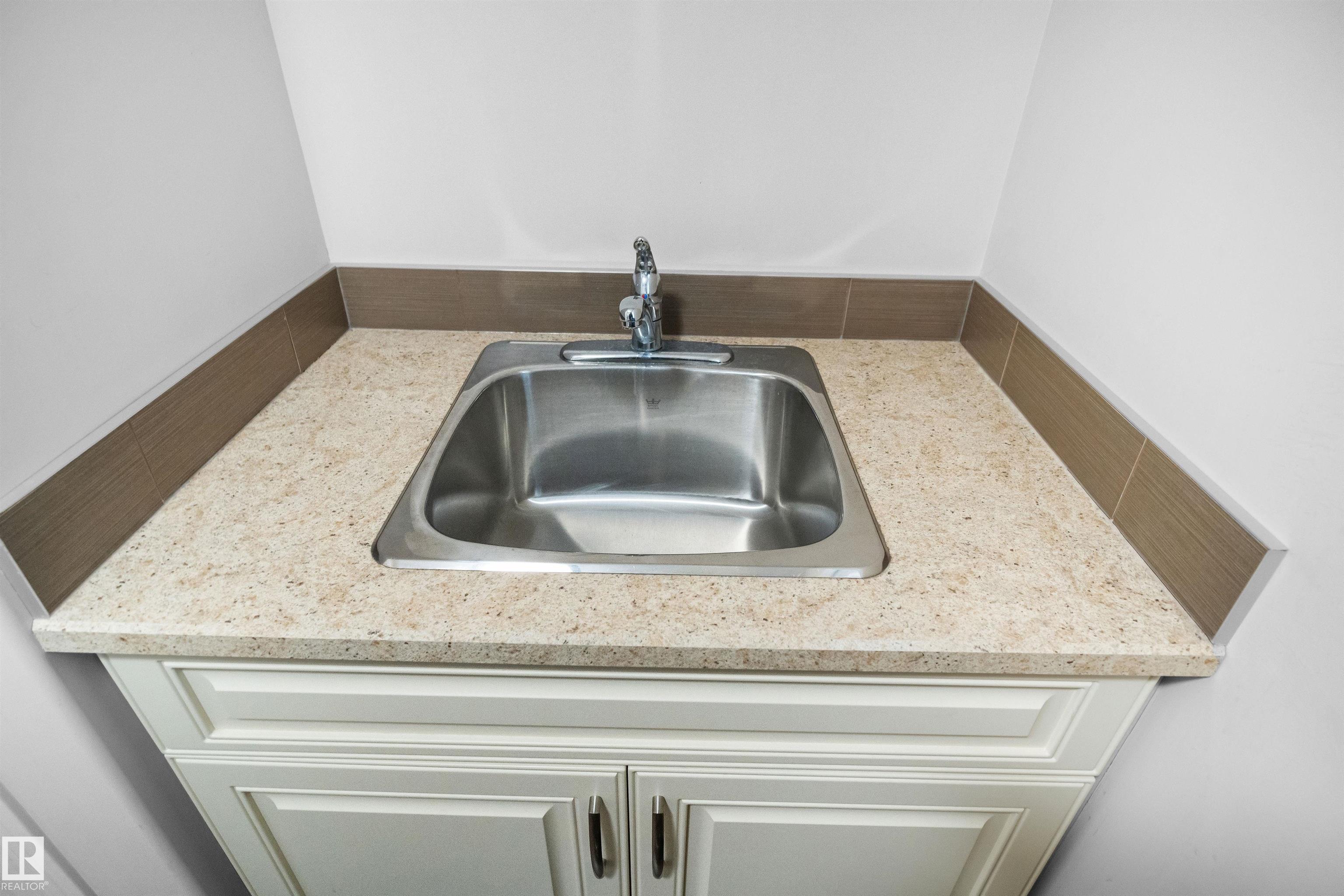 Photo 39 at 5628 19 Avenue SW, Walker, Edmonton