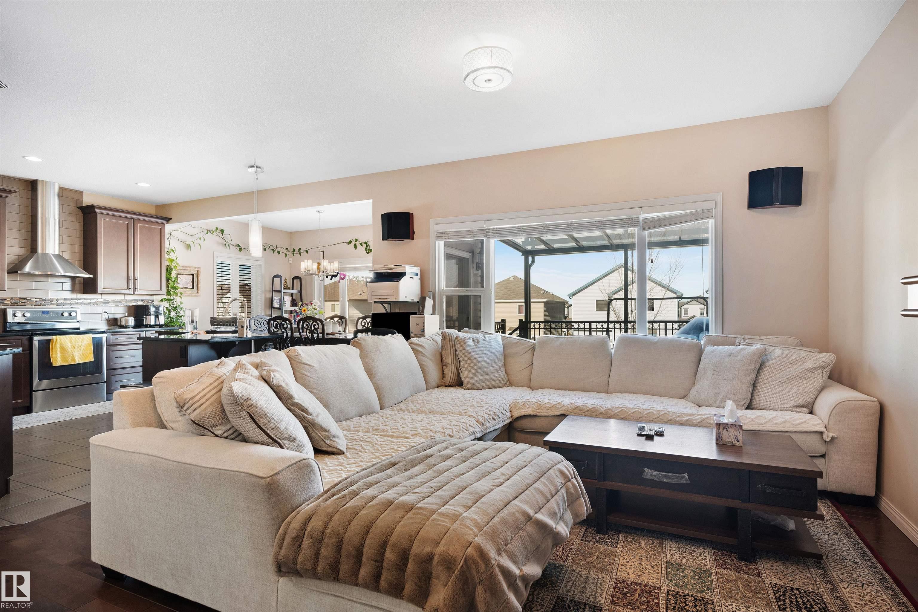Photo 10 at 5628 19 Avenue SW, Walker, Edmonton